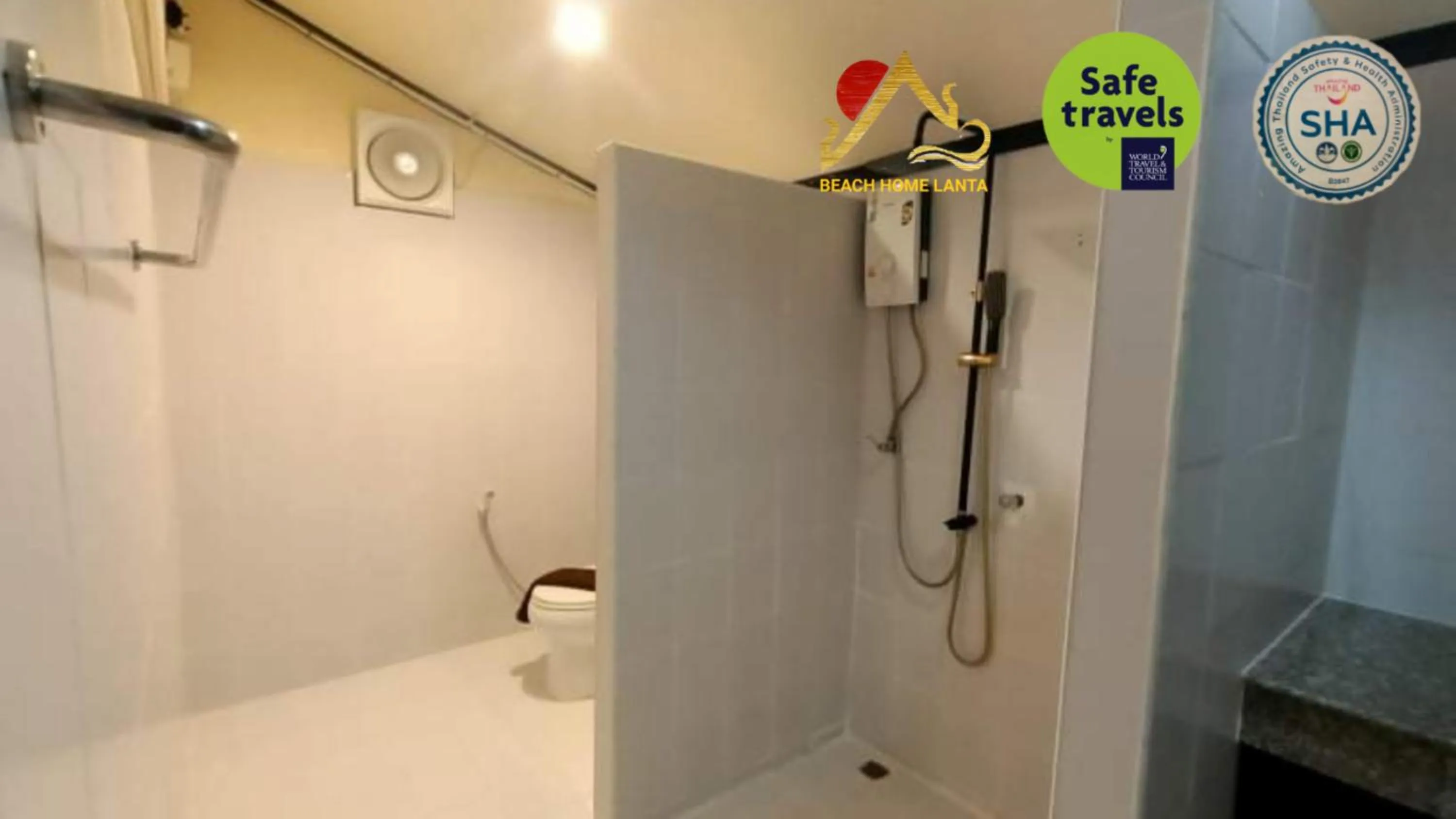 Bathroom in Beach Home Lanta