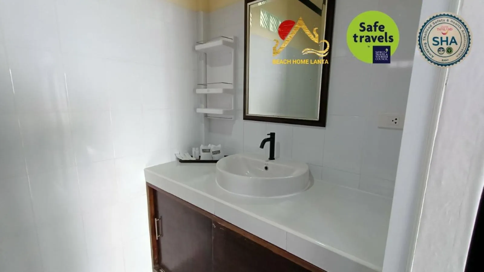 Bathroom in Beach Home Lanta