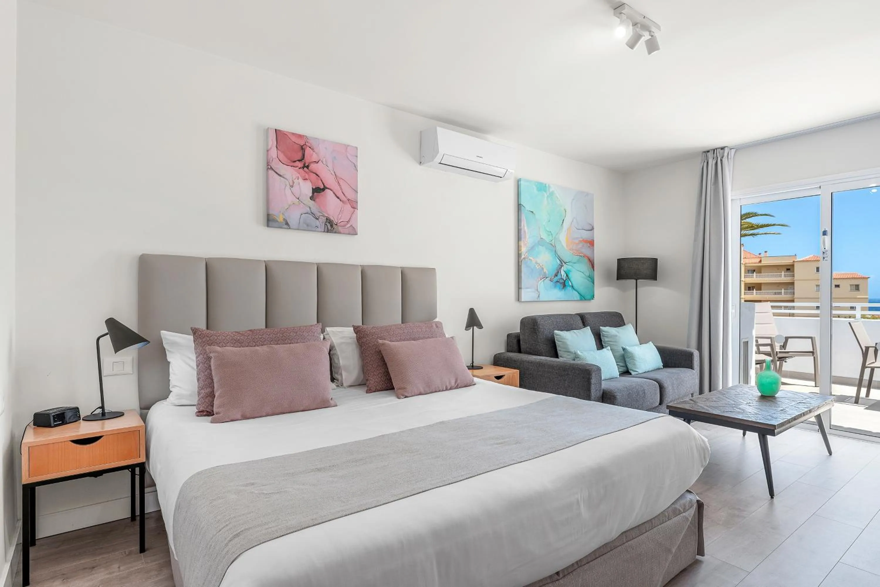 Bed in Wyndham Residences Golf del Sur