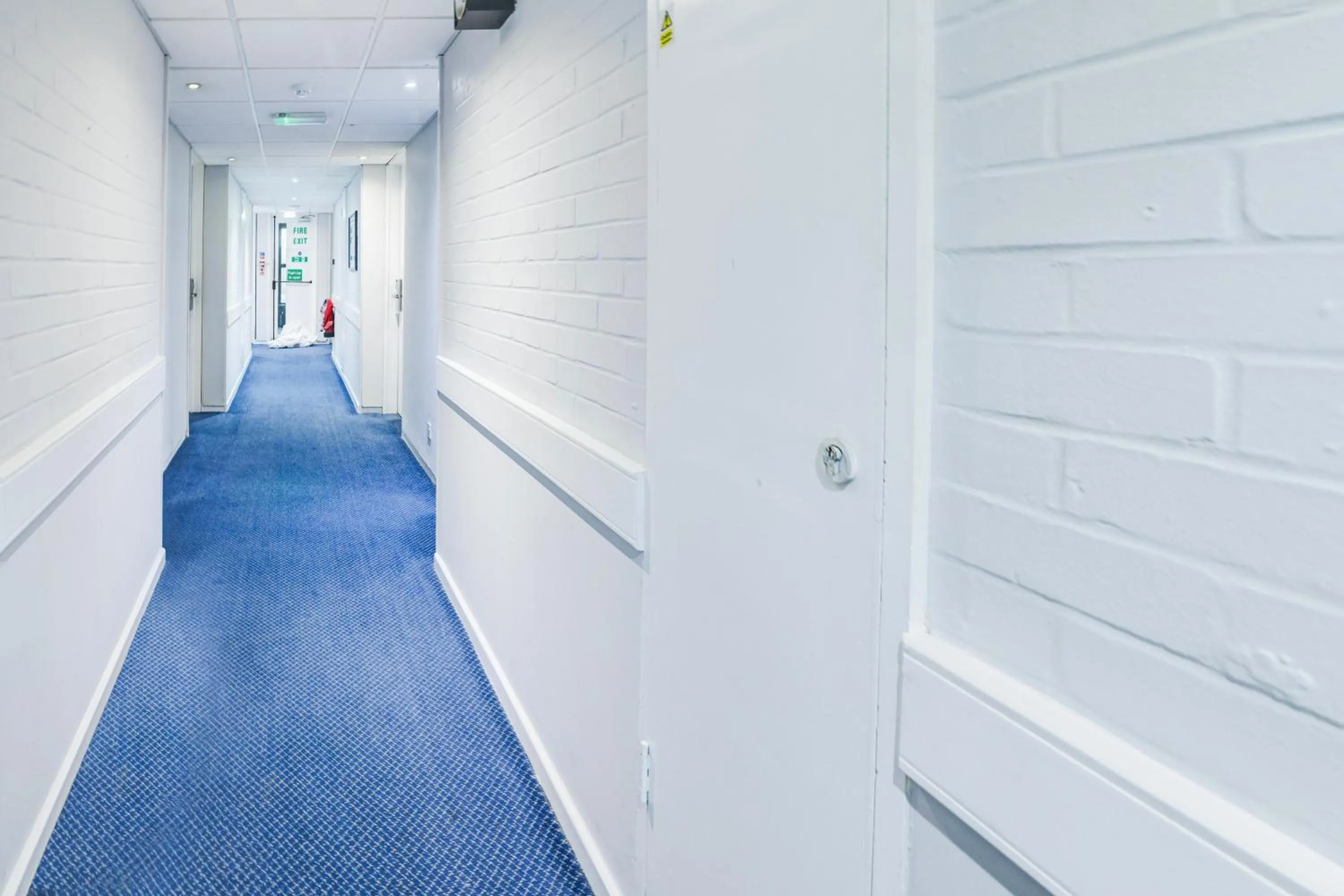 Lobby or reception in OYO The Chiltern Hotel