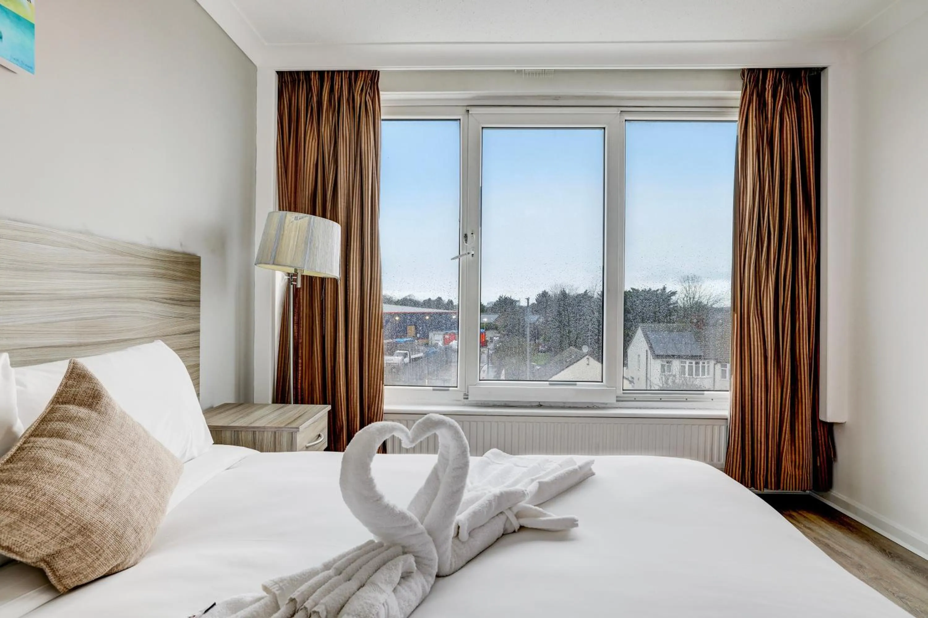 Bedroom, Bed in OYO The Chiltern Hotel