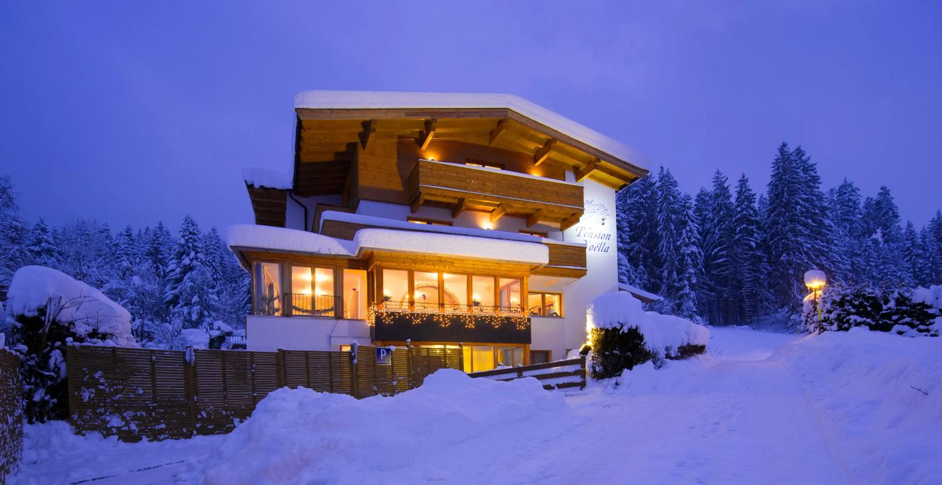 Facade/entrance in Pension Noella