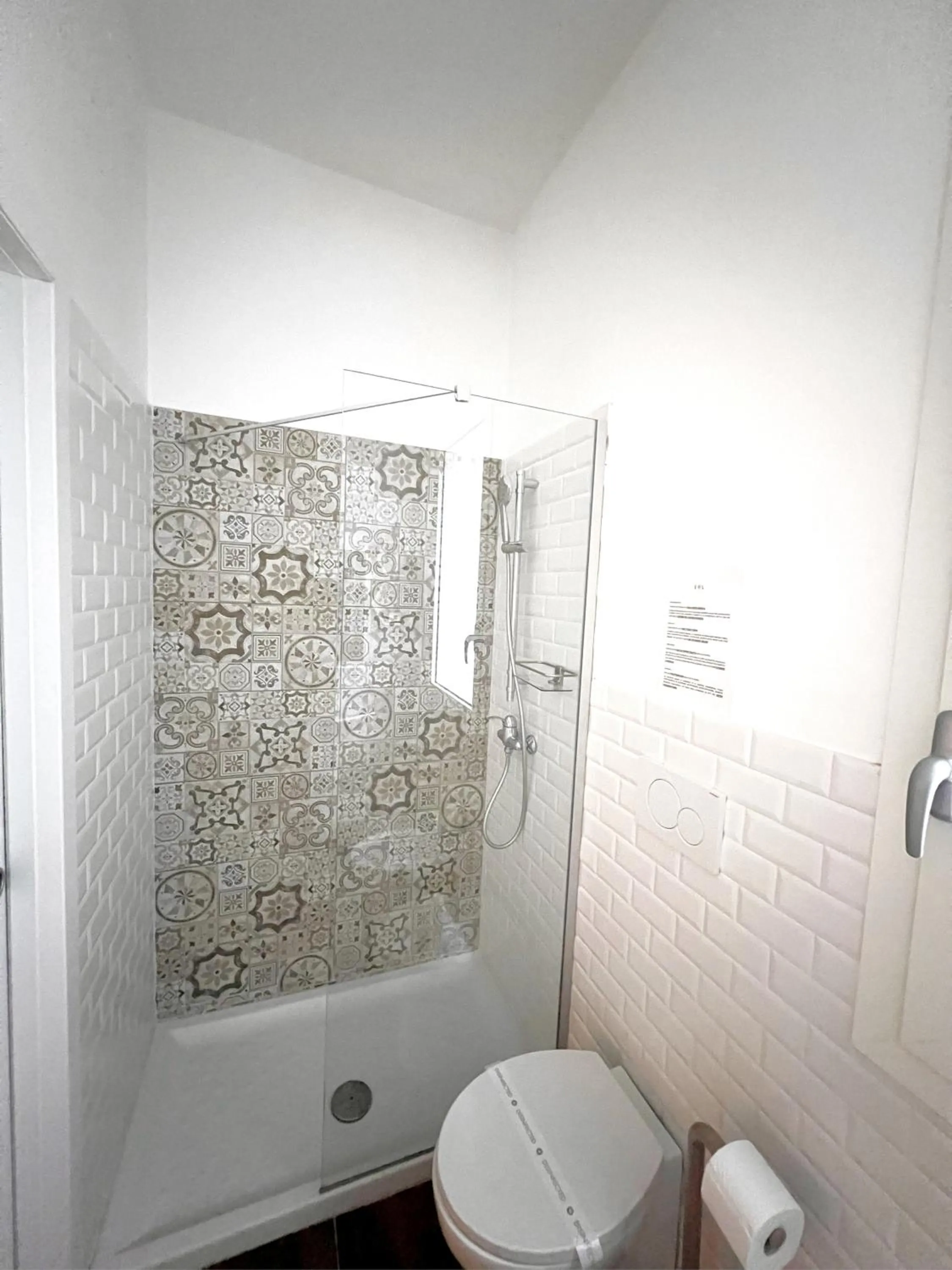 Bathroom in Eccelsoleccese Boutique B&B - steps from the Historic Center