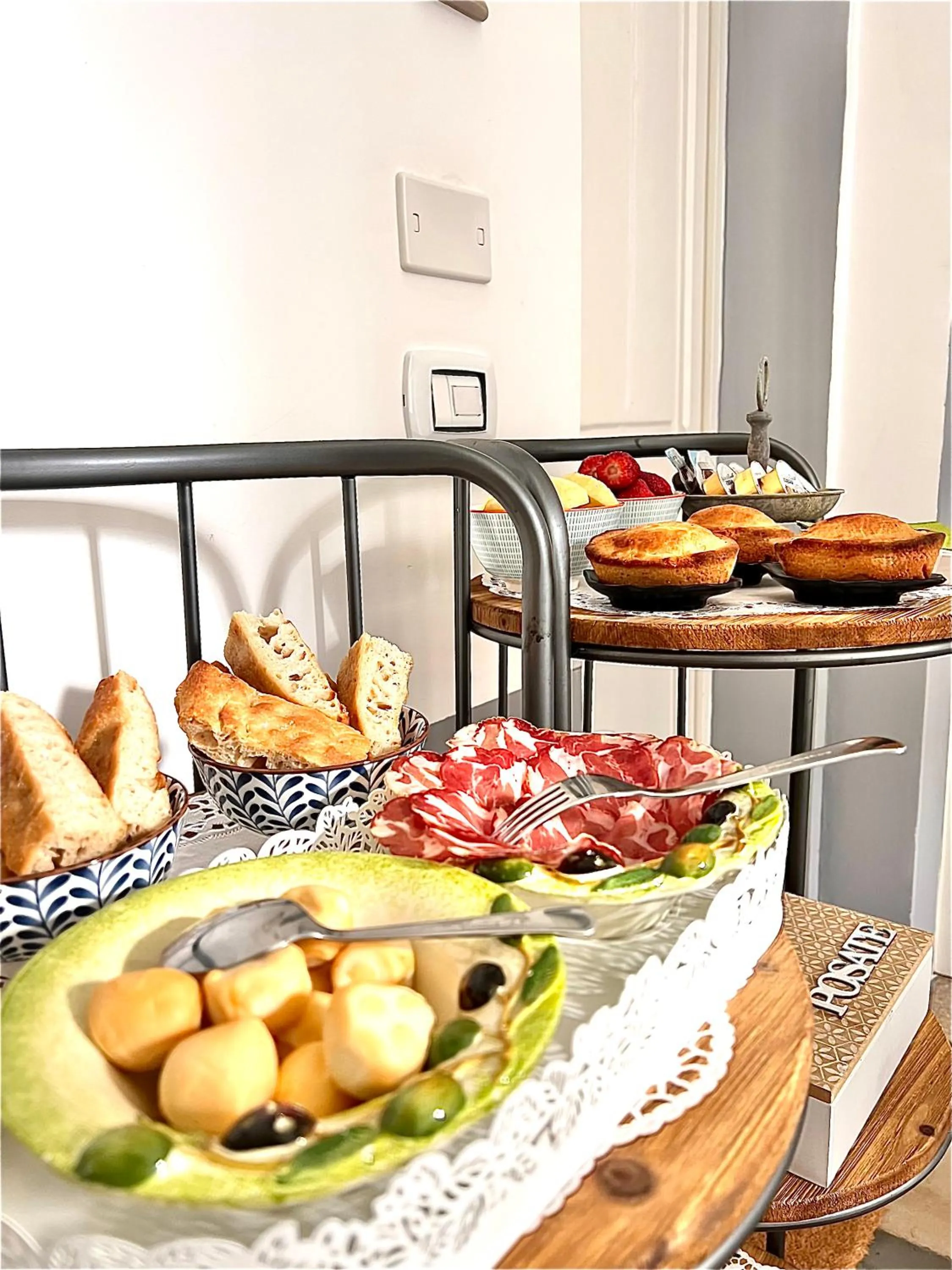 Food and drinks in Eccelsoleccese Boutique B&B - steps from the Historic Center