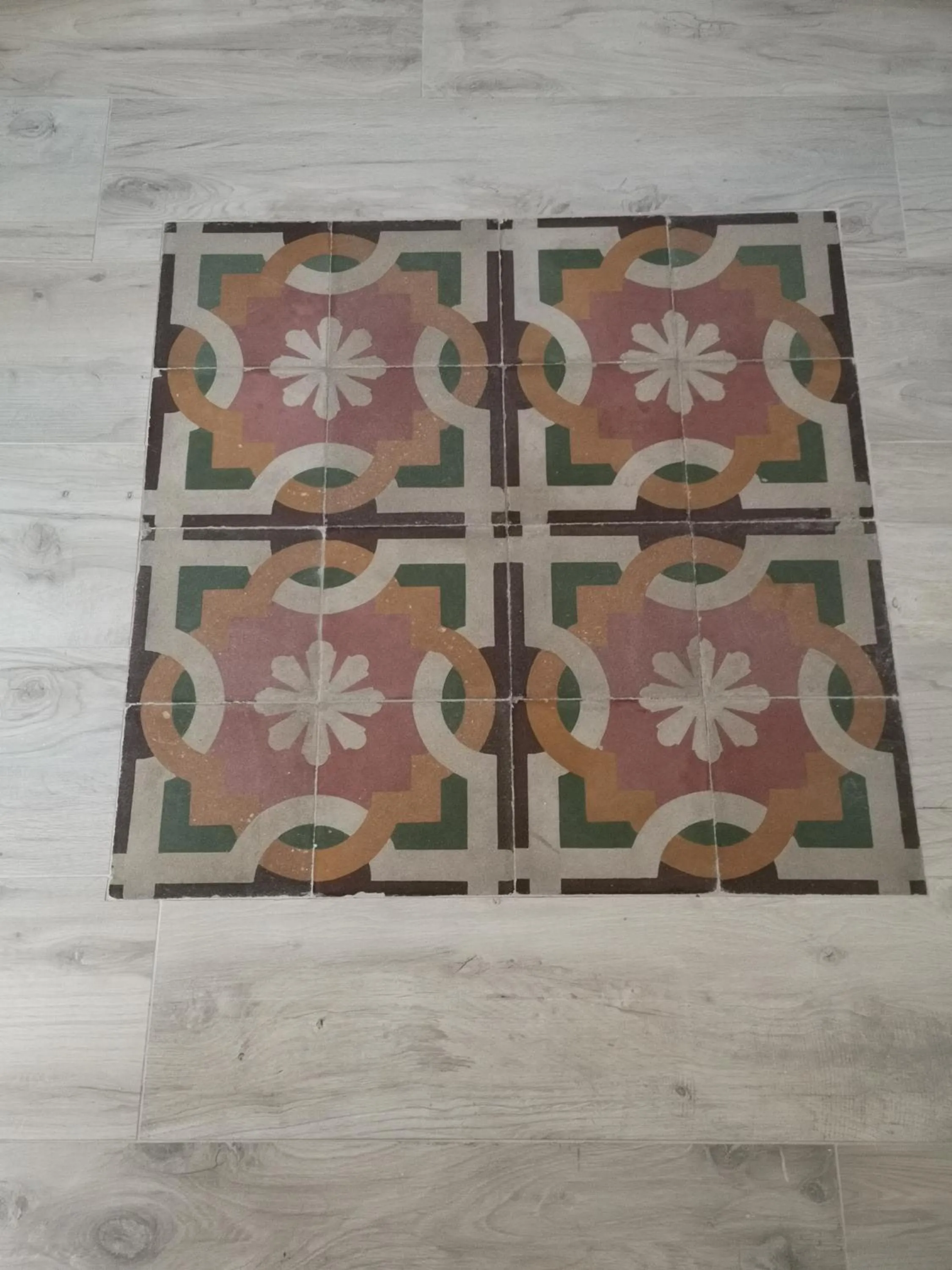 Decorative detail in Eccelsoleccese Boutique B&B - steps from the Historic Center