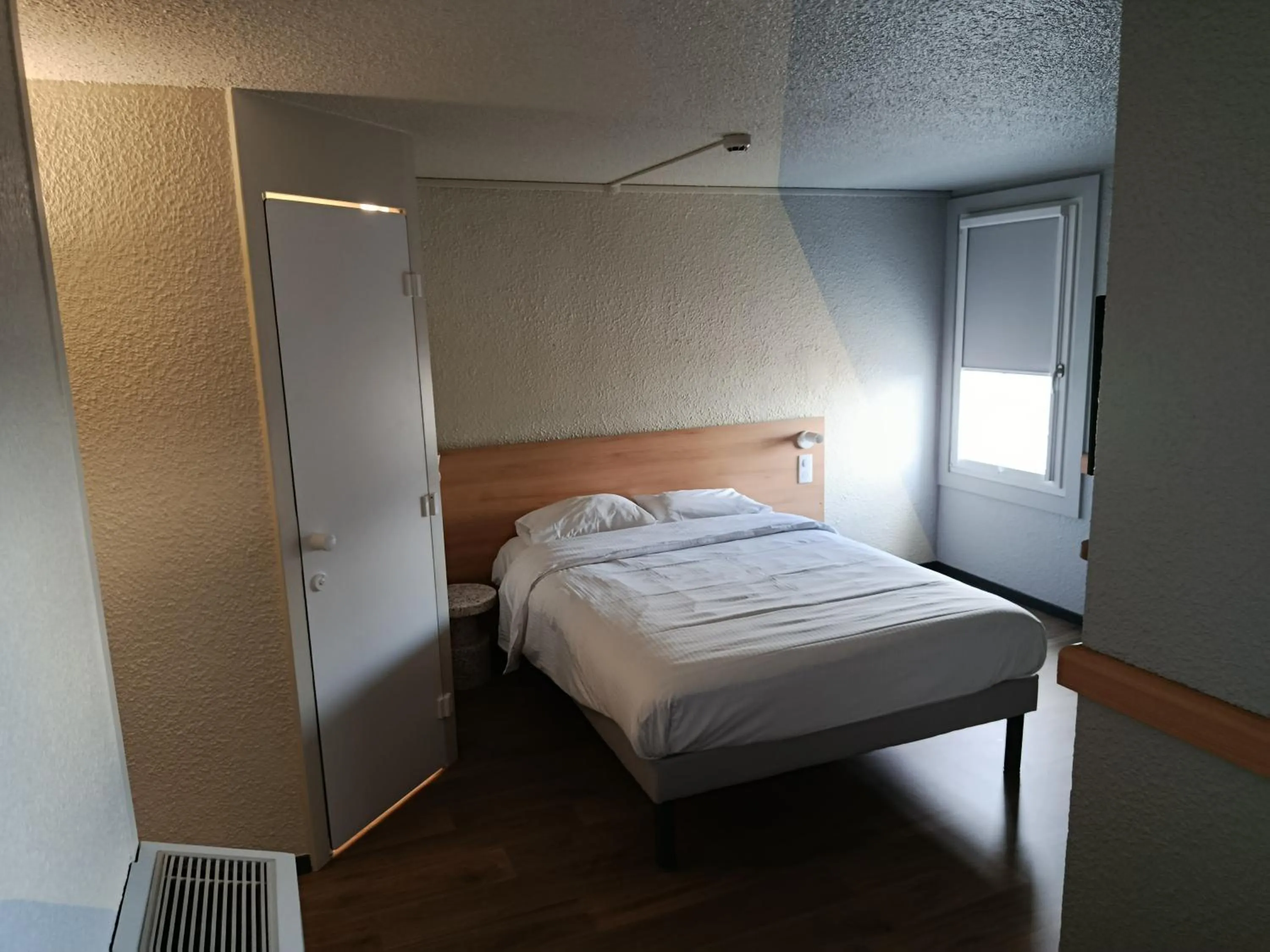 Bed in ibis budget Metz Sud
