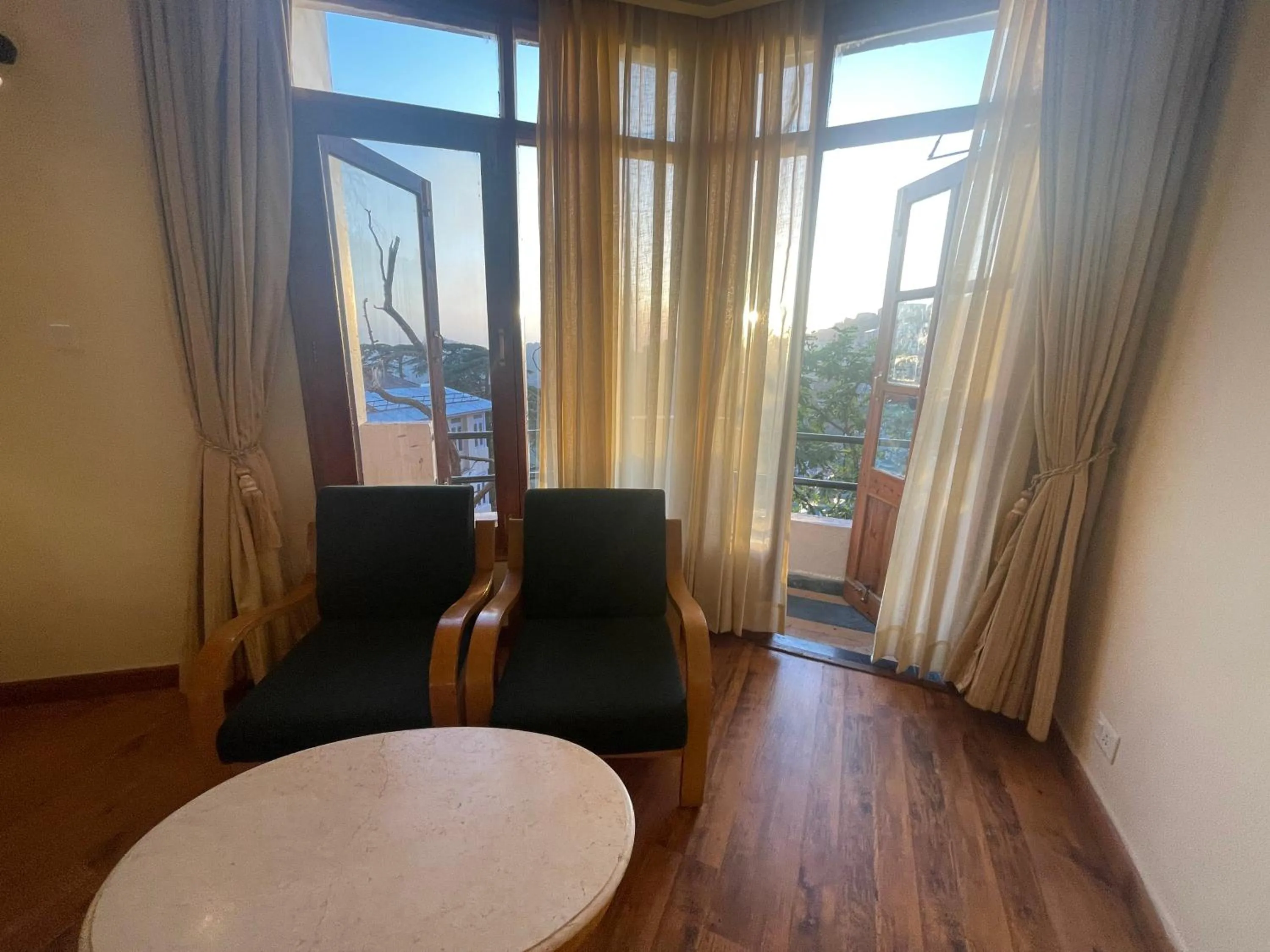 Balcony/Terrace in Hotel Willow Banks Shimla