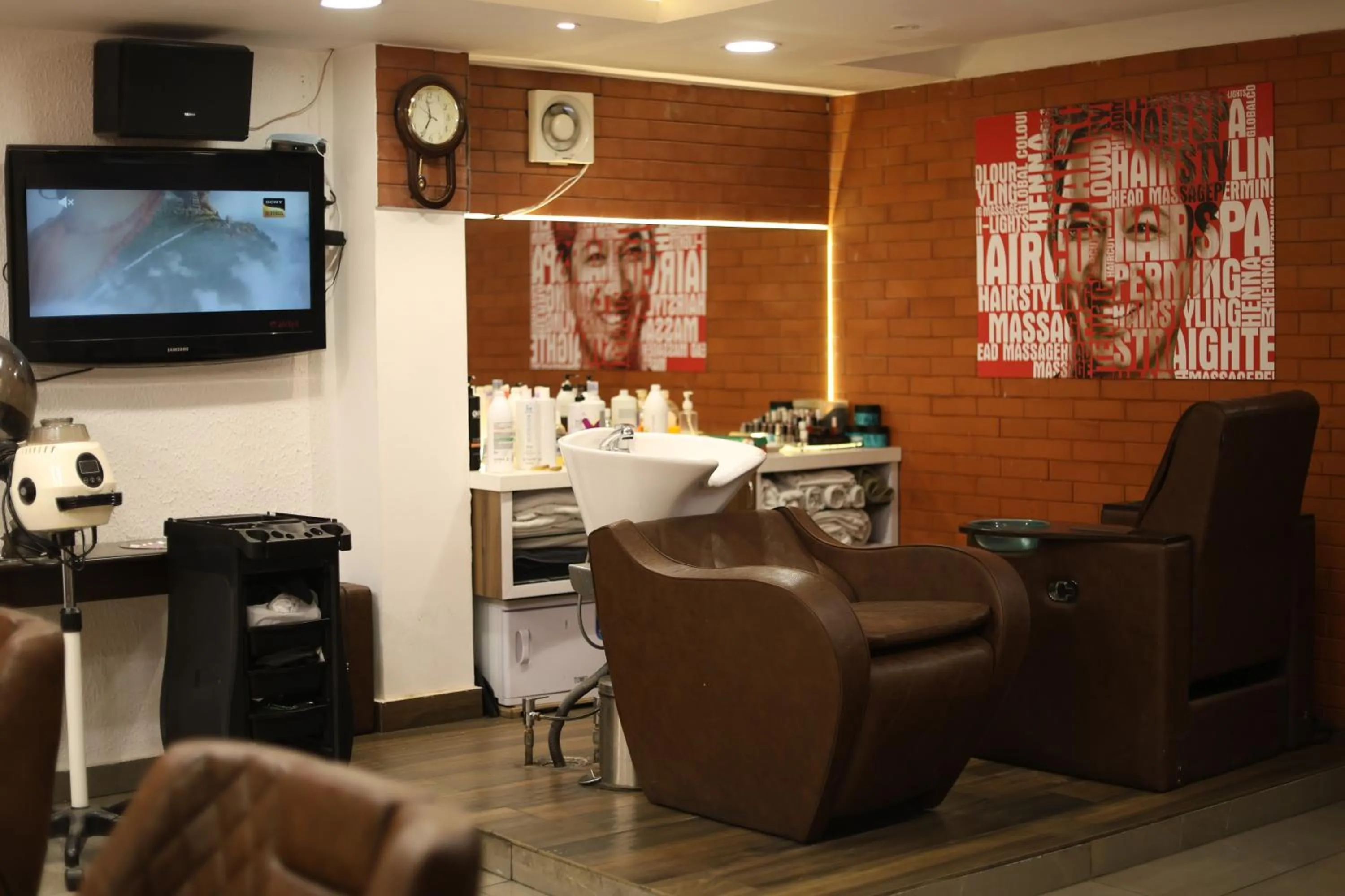 Spa and wellness centre/facilities in Hotel Willow Banks Shimla