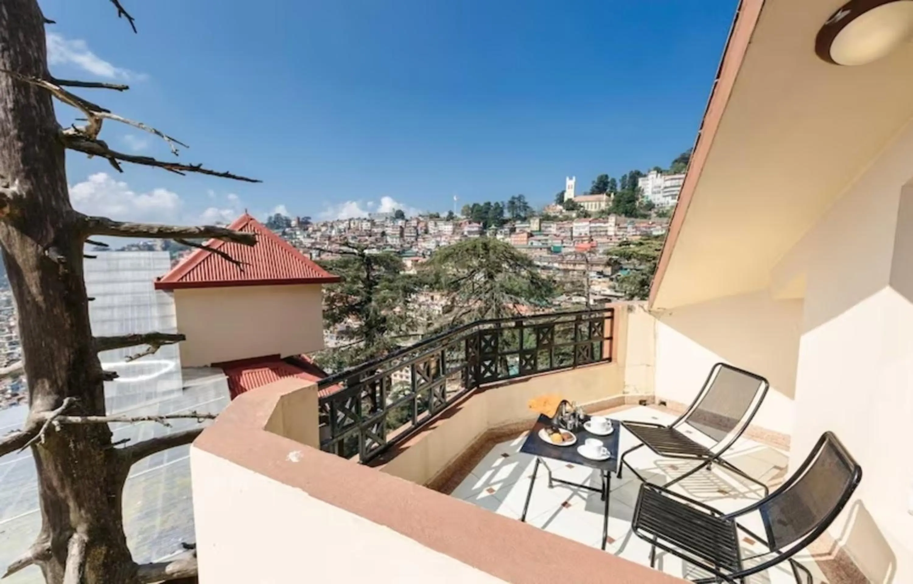 Balcony/Terrace in Hotel Willow Banks Shimla