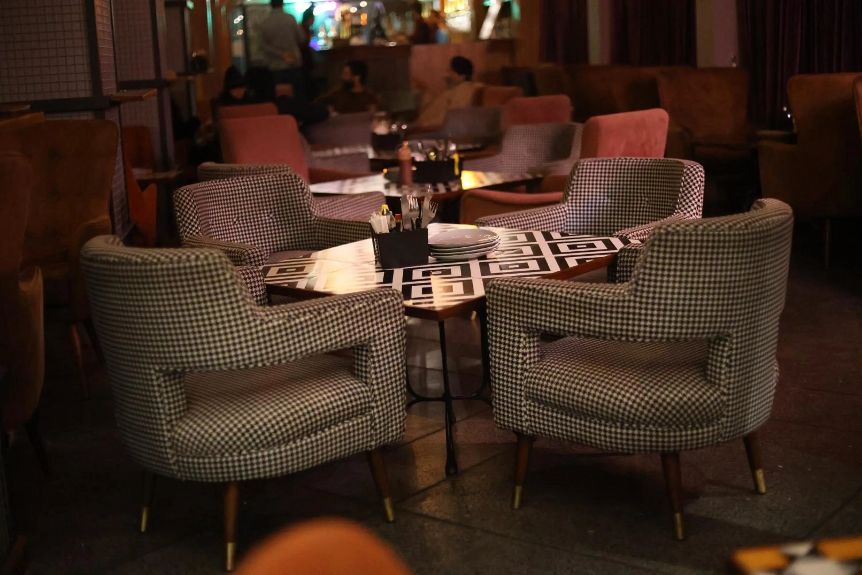 Restaurant/places to eat in Hotel Willow Banks Shimla