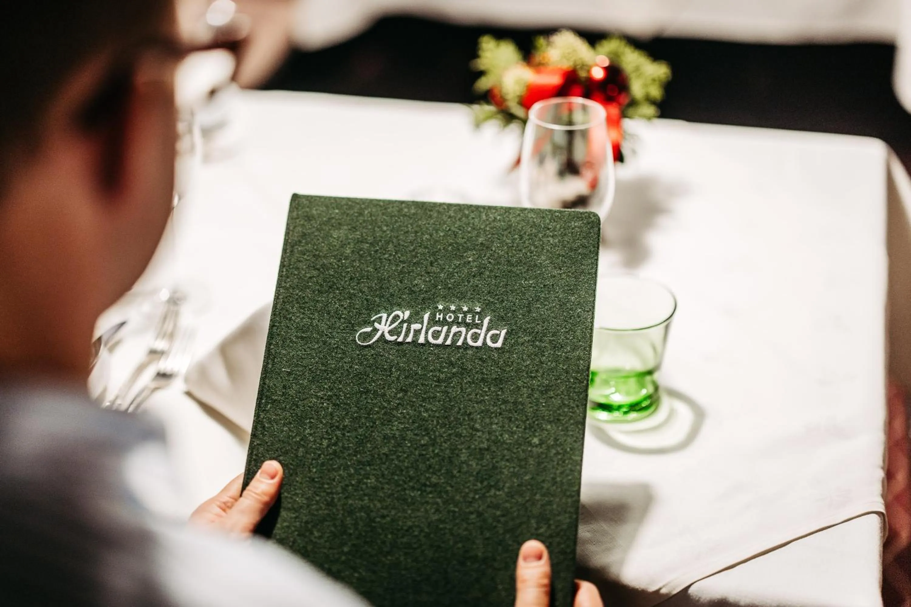 Restaurant/places to eat in Hotel Hirlanda