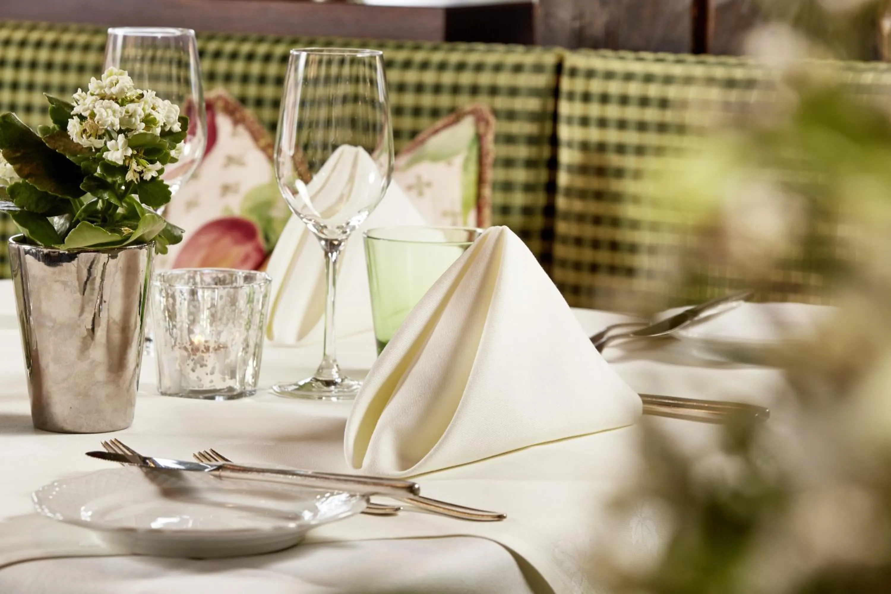 Restaurant/places to eat in Hotel Hirlanda