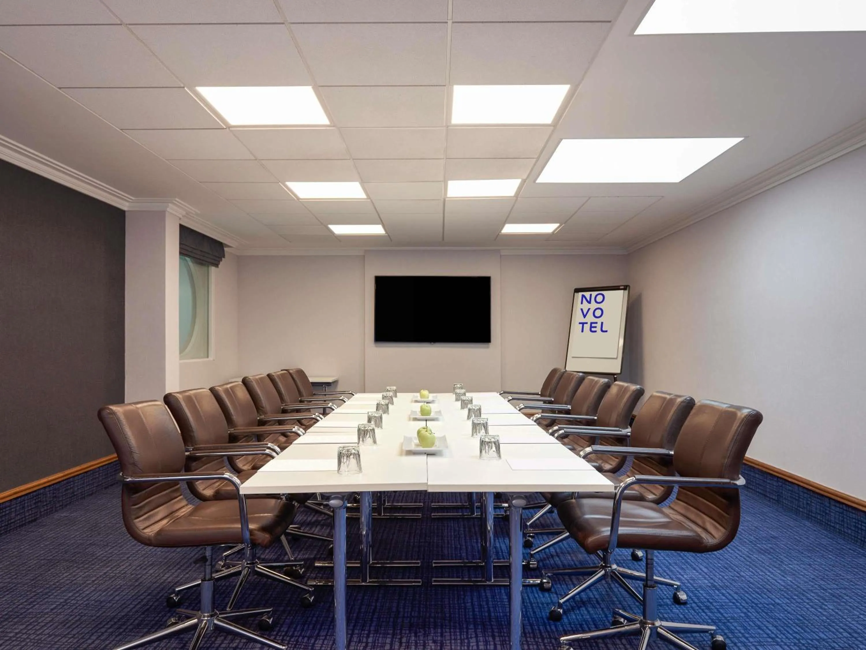 Meeting/conference room in Novotel London Stansted Airport