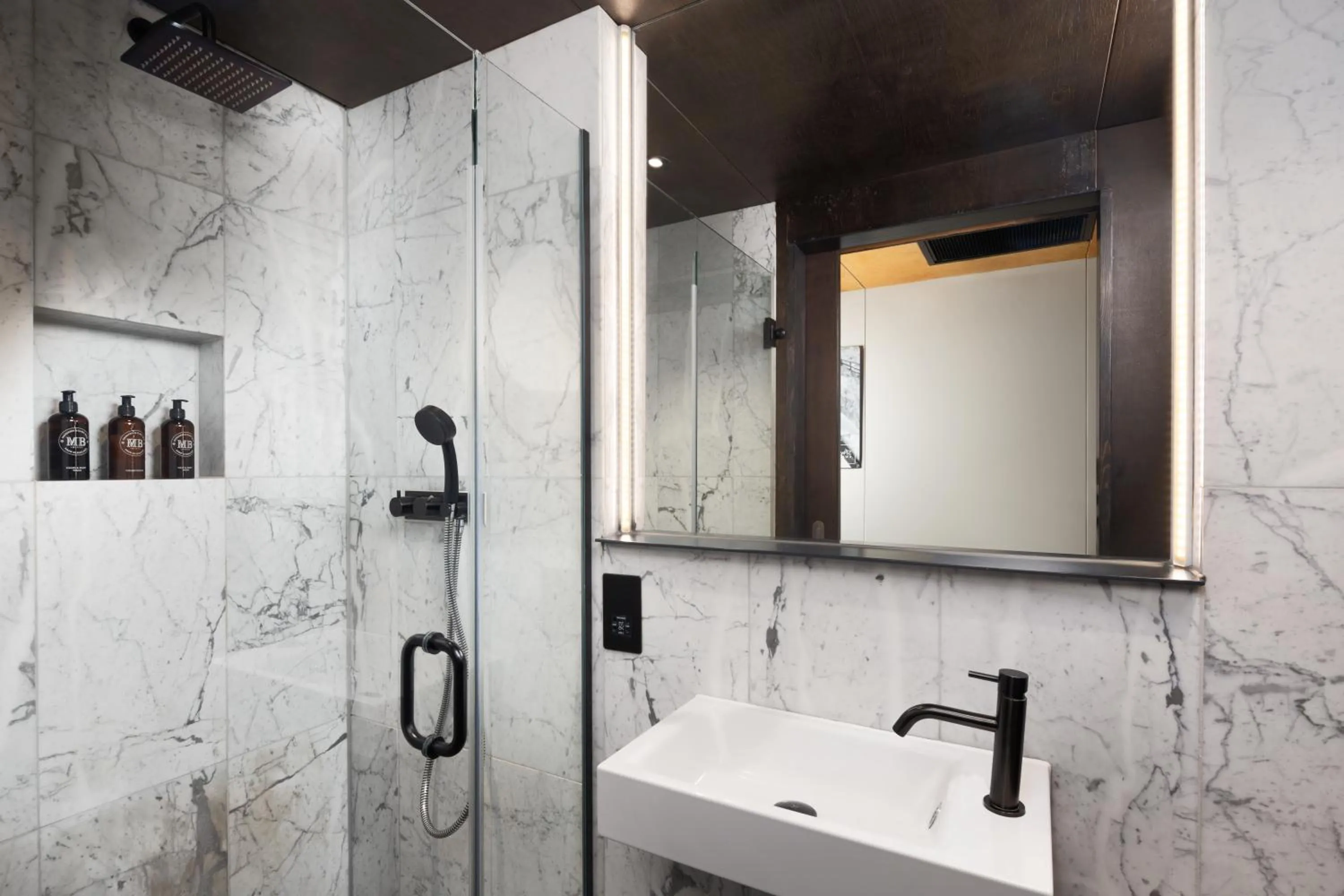 Shower in Stow Away Waterloo