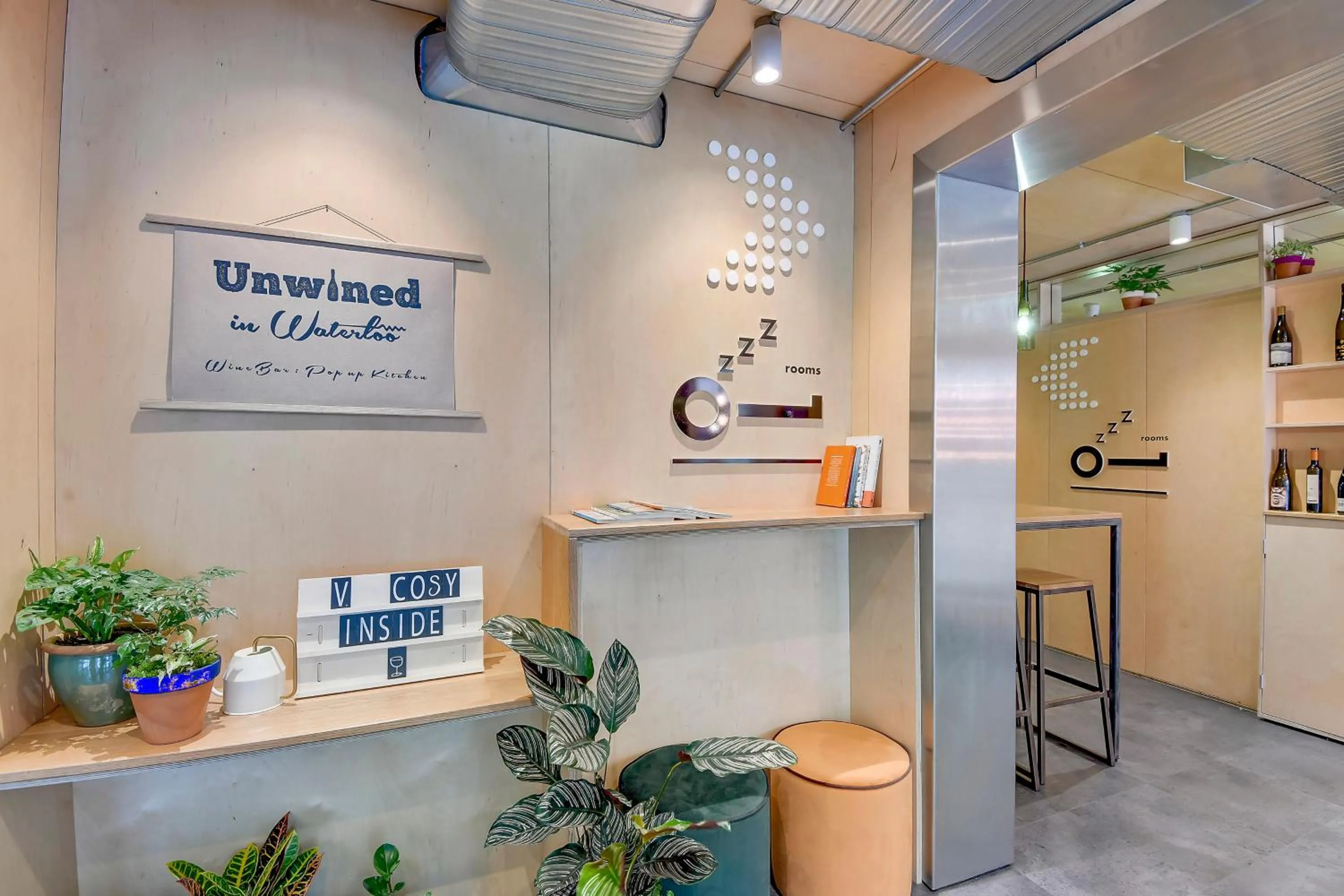 Lounge or bar in Stow Away Waterloo