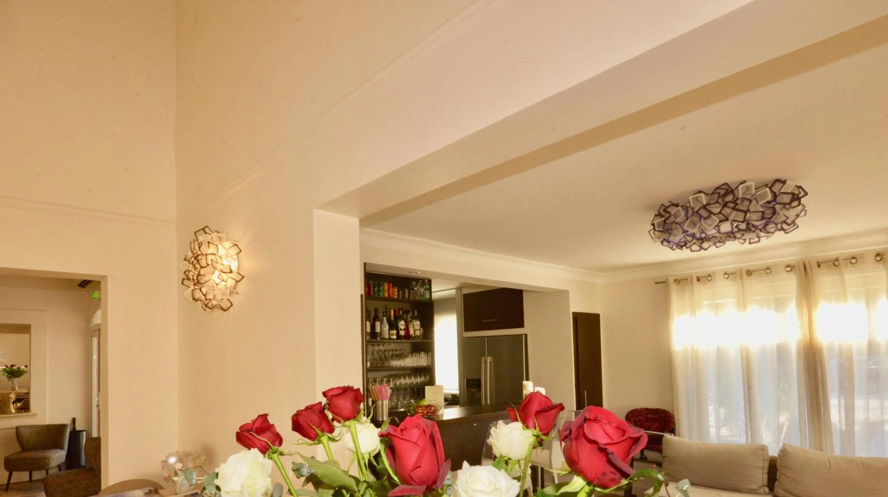 Lounge or bar in Hôtel Villa Sophia - ADULTS ONLY JULY AND AUGUST