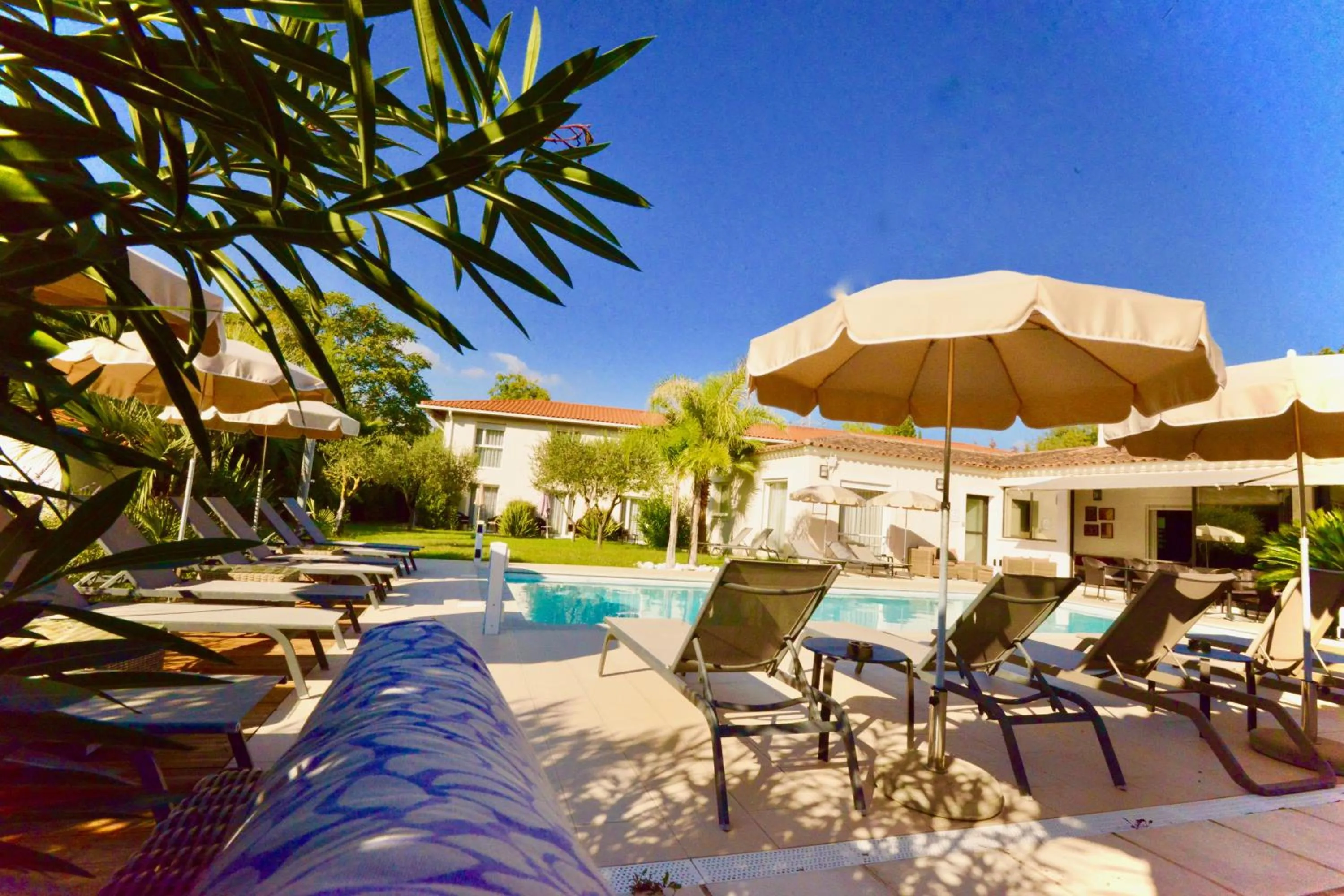 Patio in Hôtel Villa Sophia - ADULTS ONLY JULY AND AUGUST