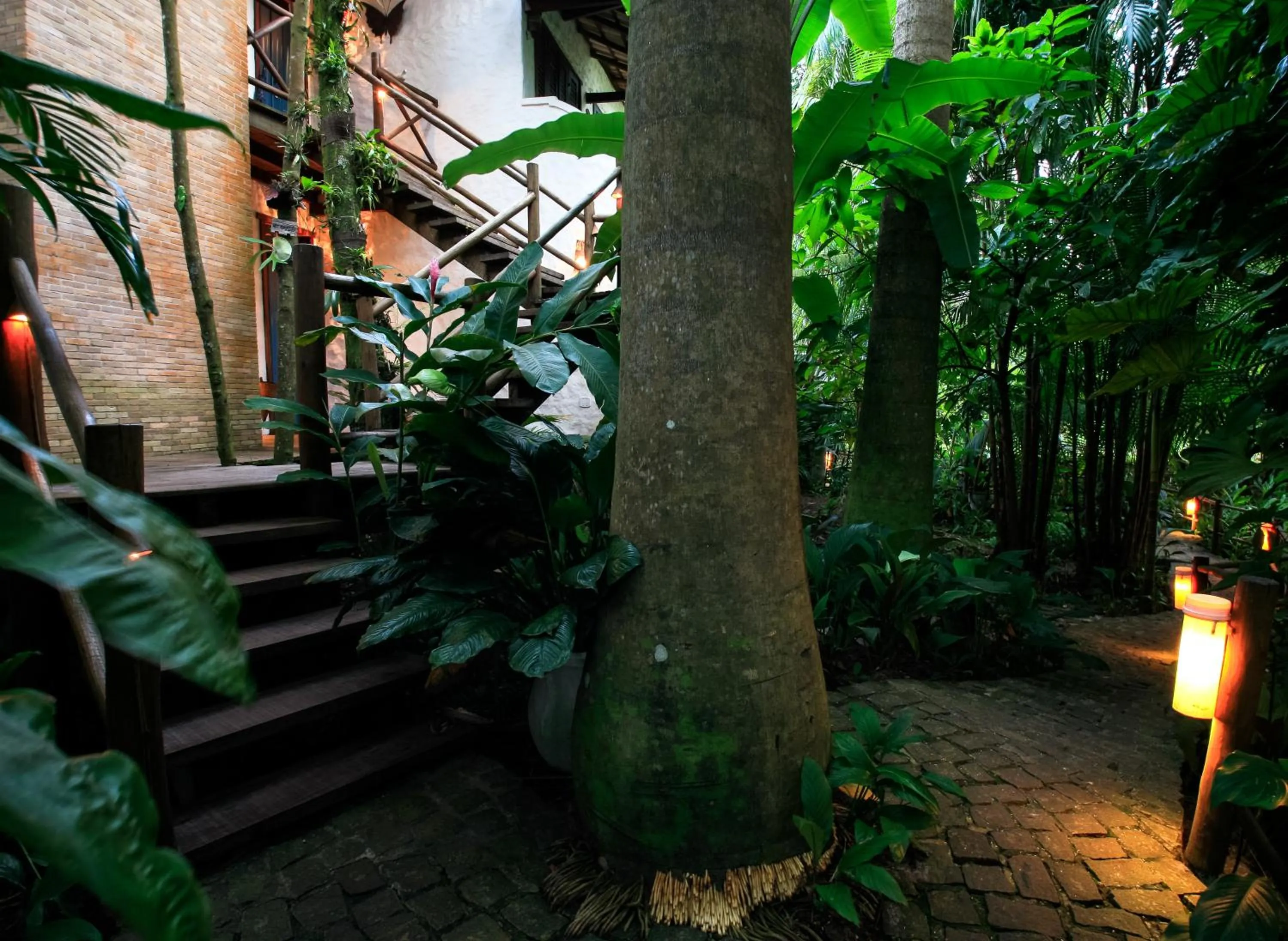 Garden in Pousada Burundanga