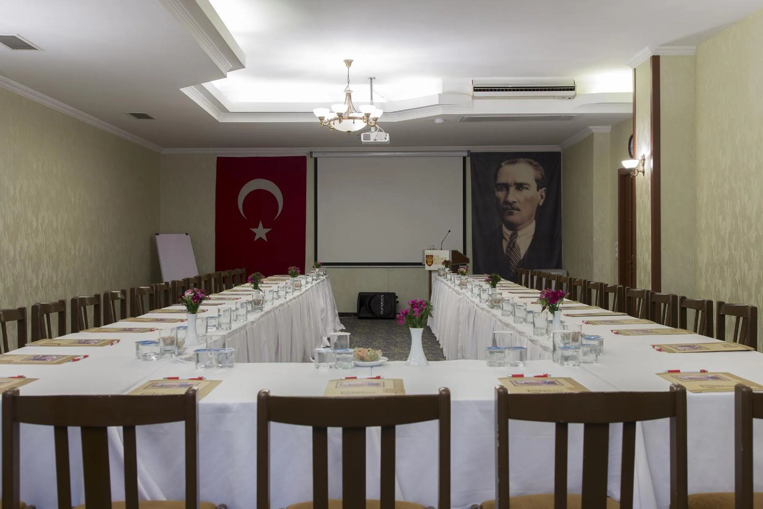 Meeting/conference room in Gurkent Hotel