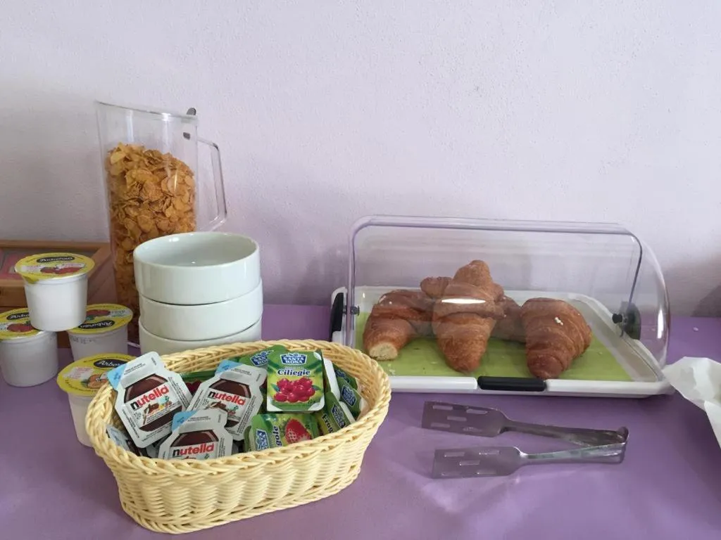 Breakfast in Leolù Guesthouse Alghero