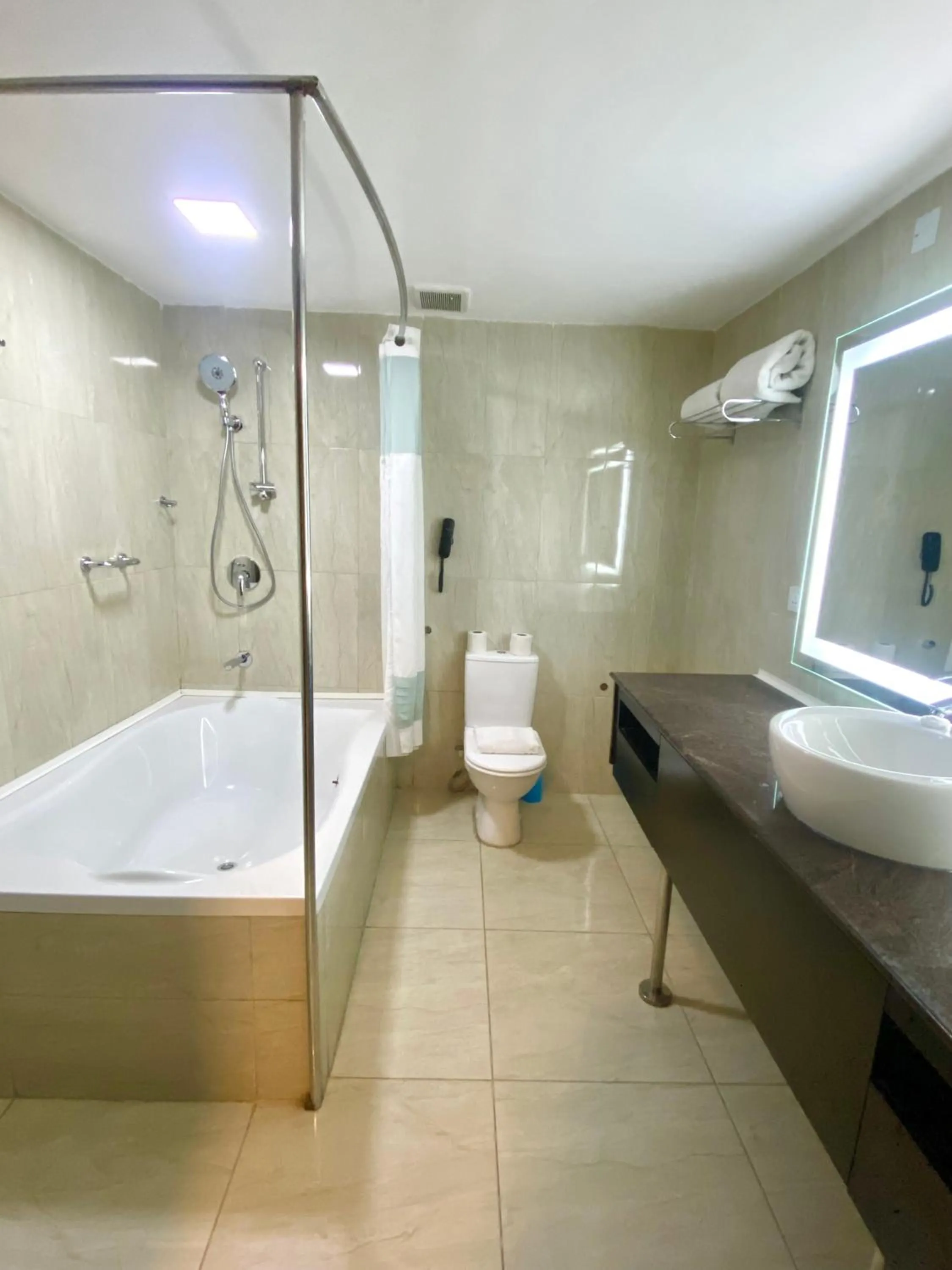 Bathroom in Rollace Hotel