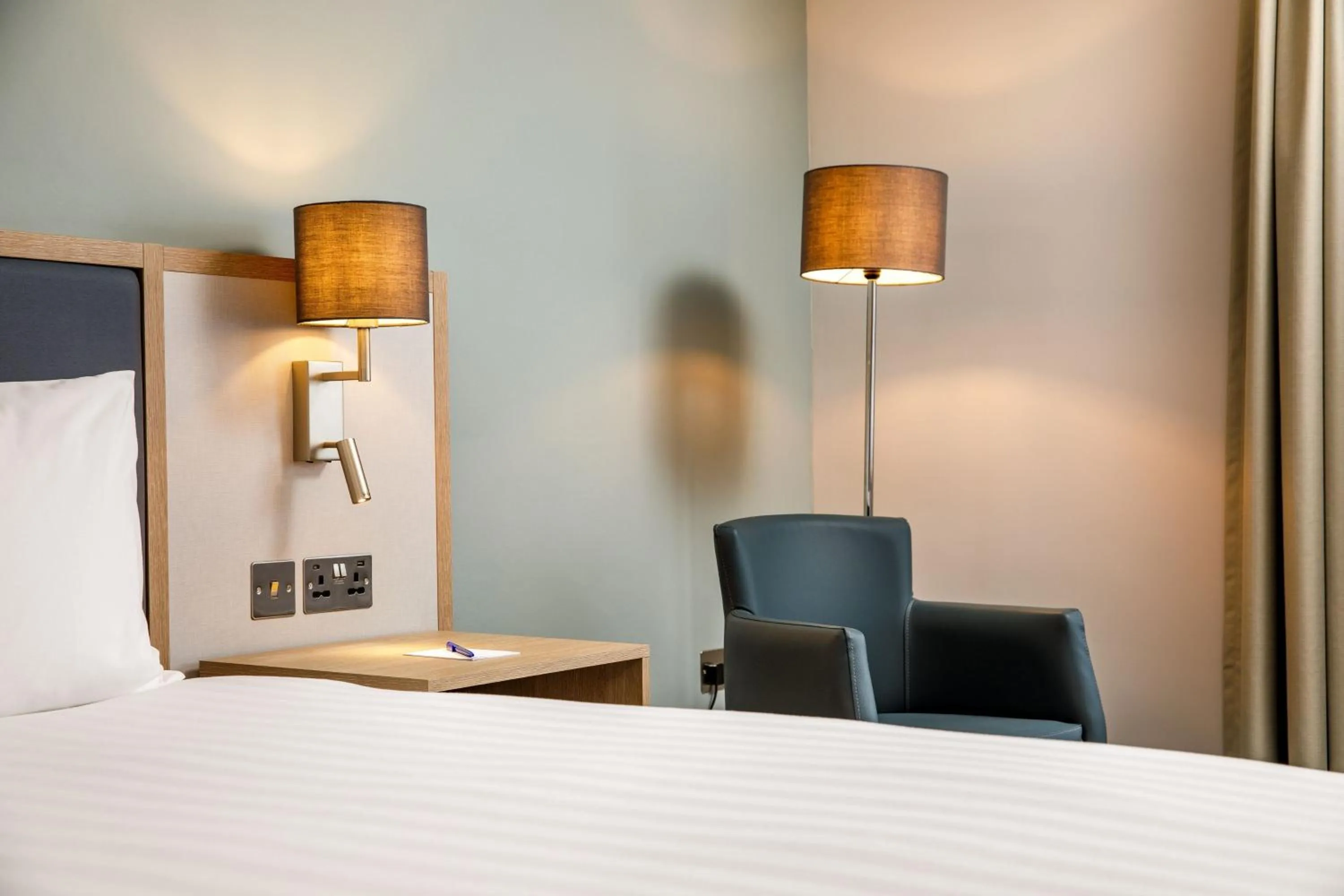 Bedroom, Bed in Delta Hotels by Marriott Milton Keynes