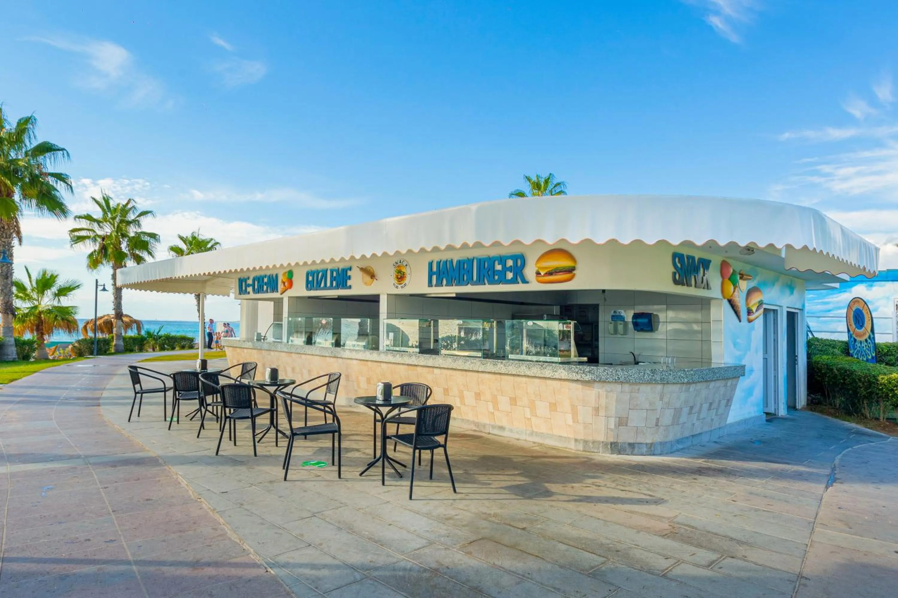 Lounge or bar in Justiniano Club Park Conti