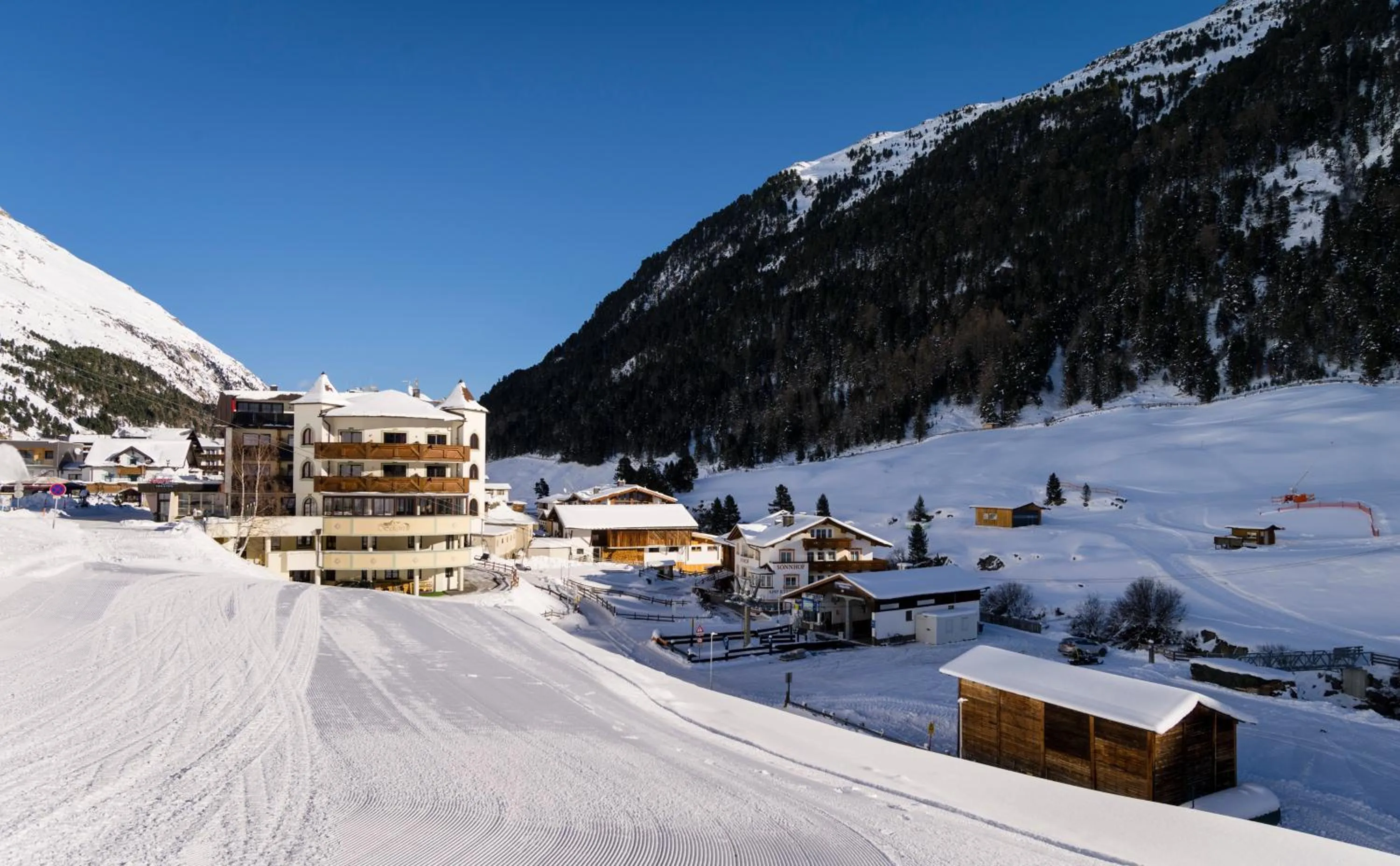 Skiing in Hotel Venter Bergwelt