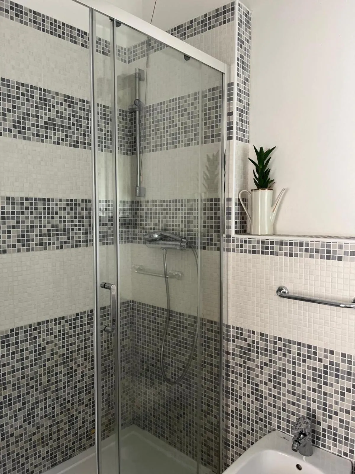 hair dryier in Bed and Breakfast Sofia