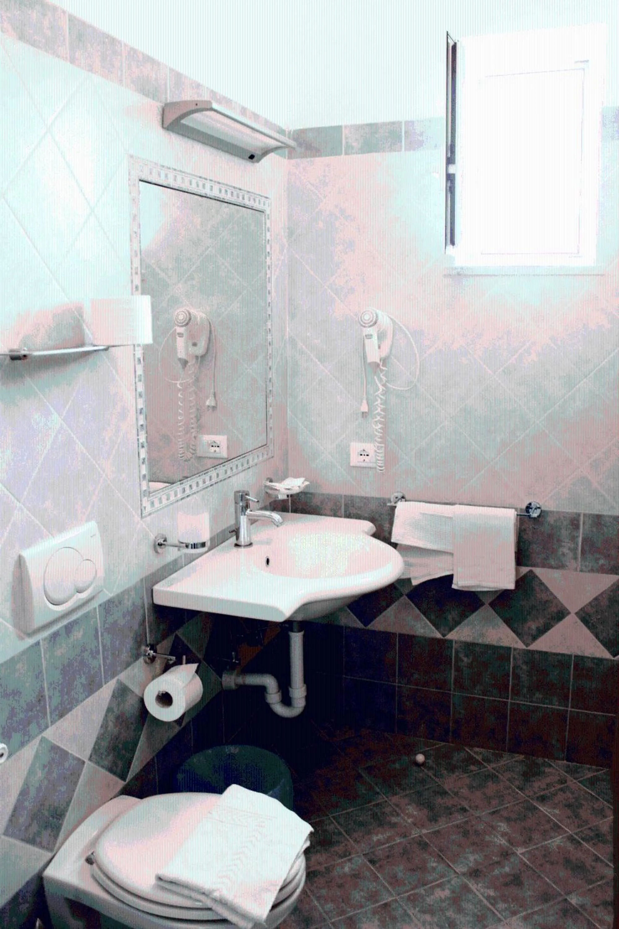 Bathroom in Hotel Costa Citara