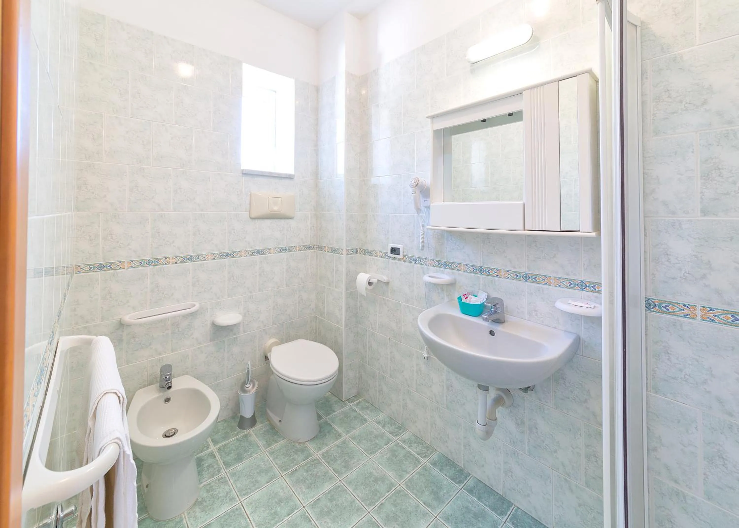 Shower in Hotel Costa Citara