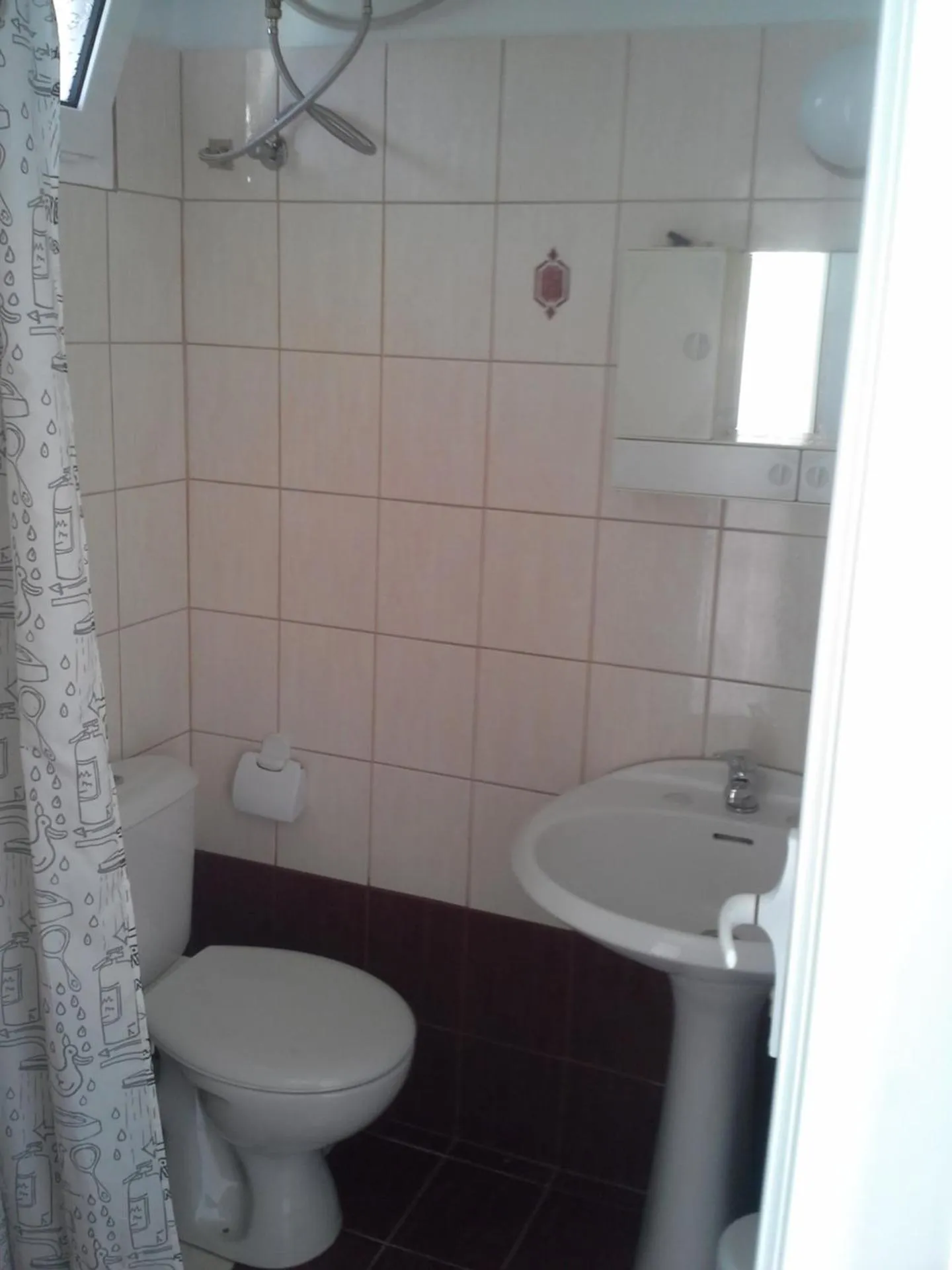 Toilet in KOUVERTA APARTMENTS