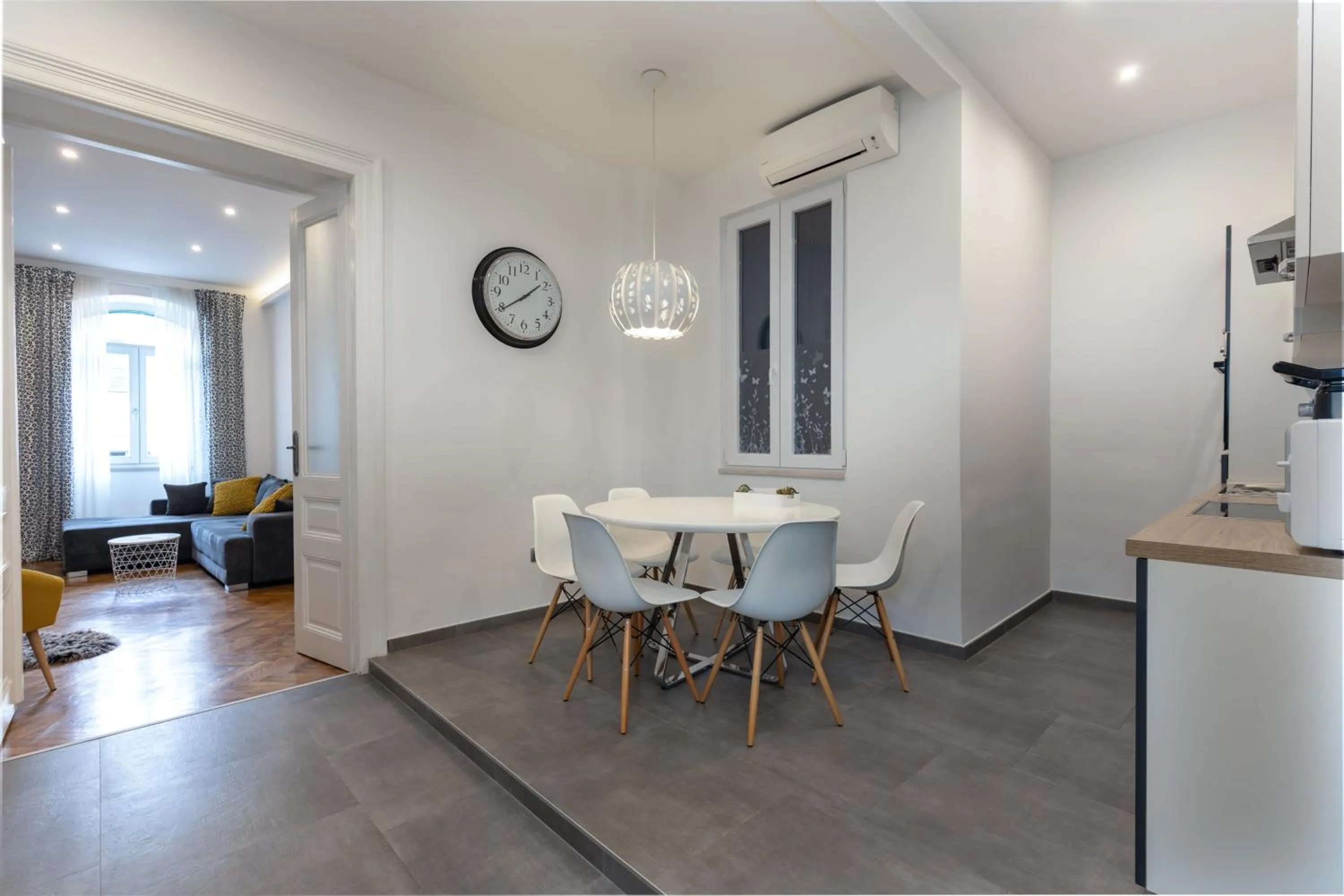 Apartment LUX HOME by Irundo