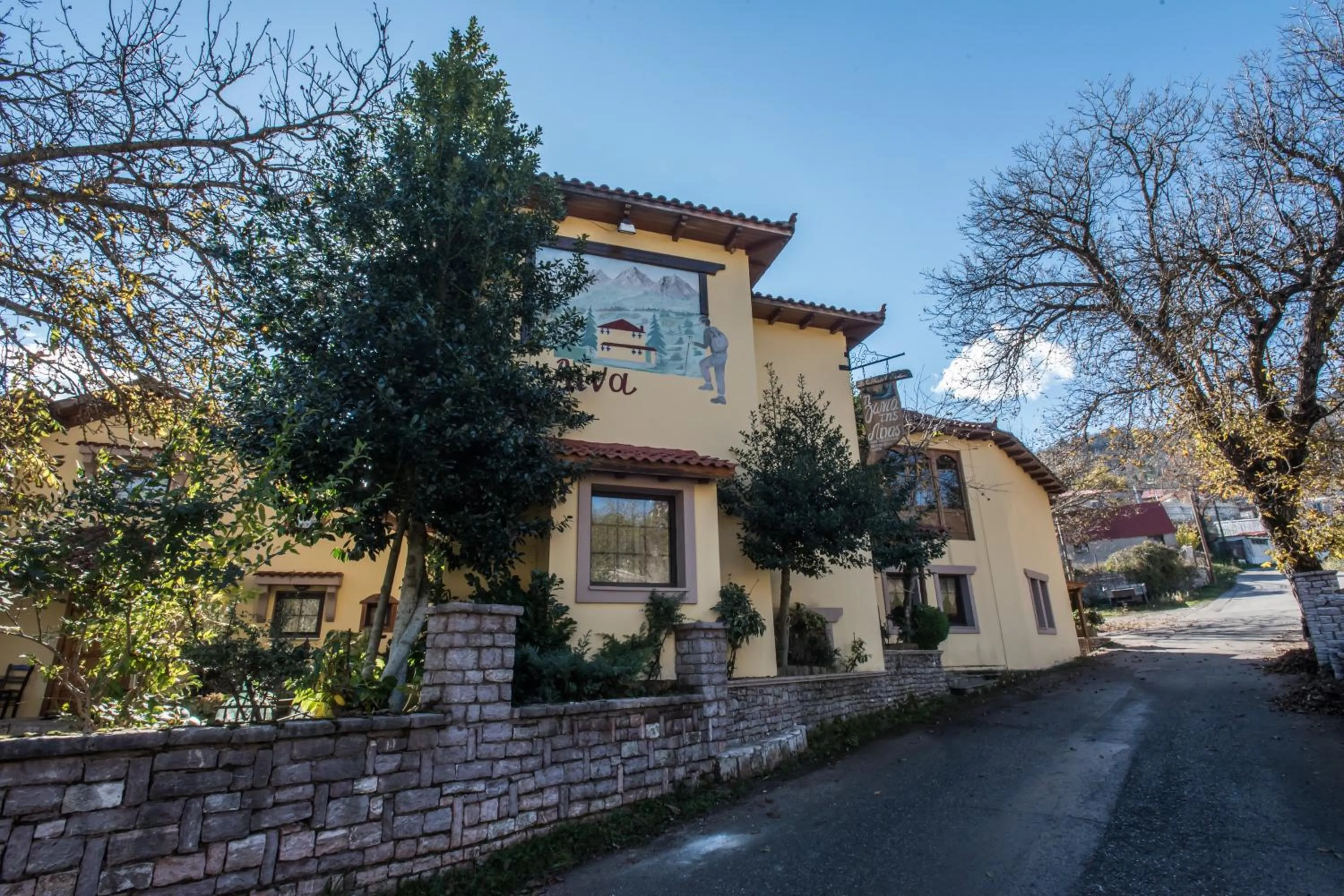 Property building in I Gonia Tis Linas