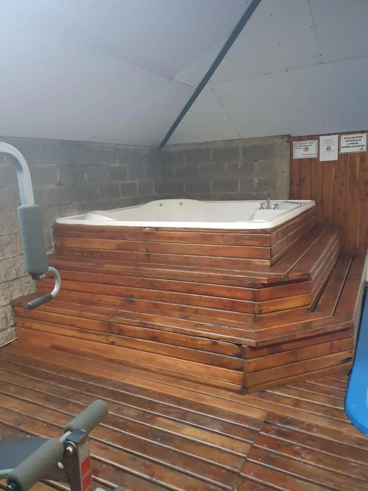 Swimming pool in Monte Cervino Hotel