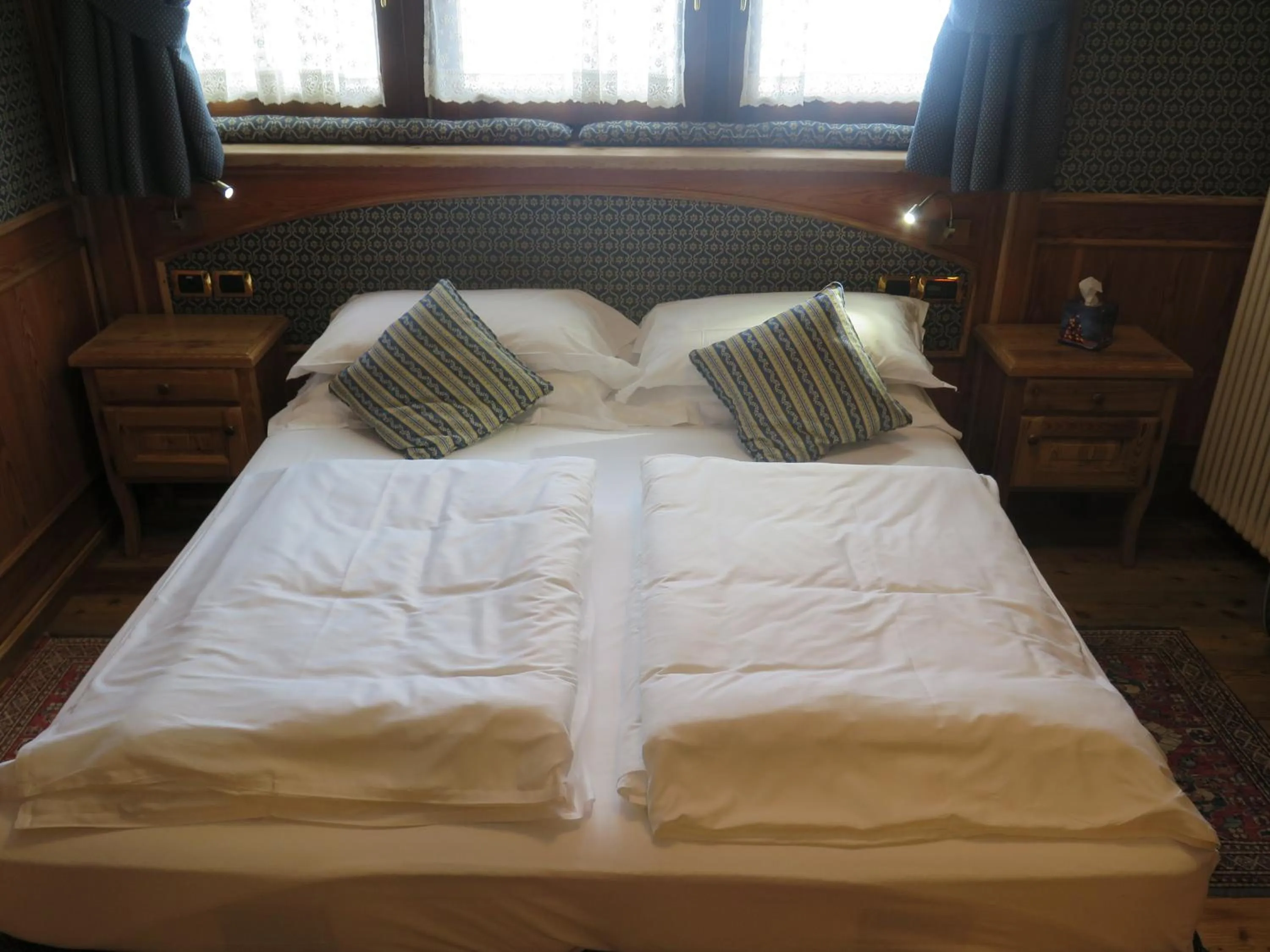 Bedroom, Bed in Chambres Mont Cervin