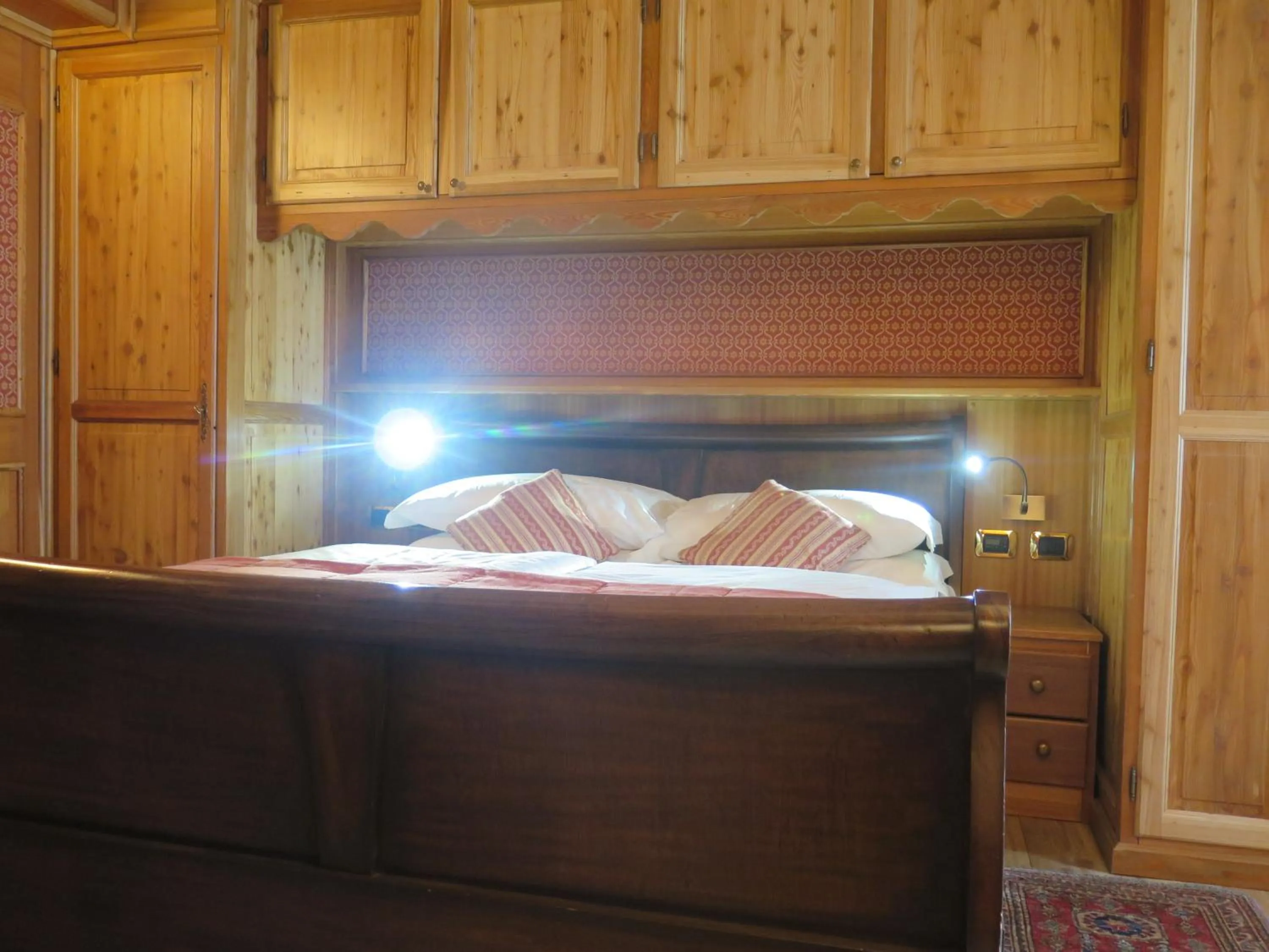 Bed in Chambres Mont Cervin