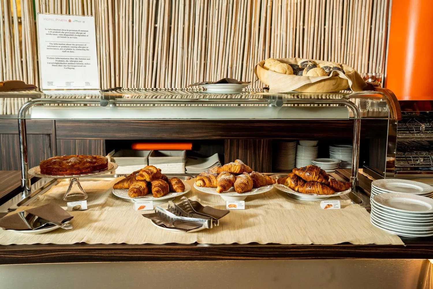 Breakfast in Hotel Pineta