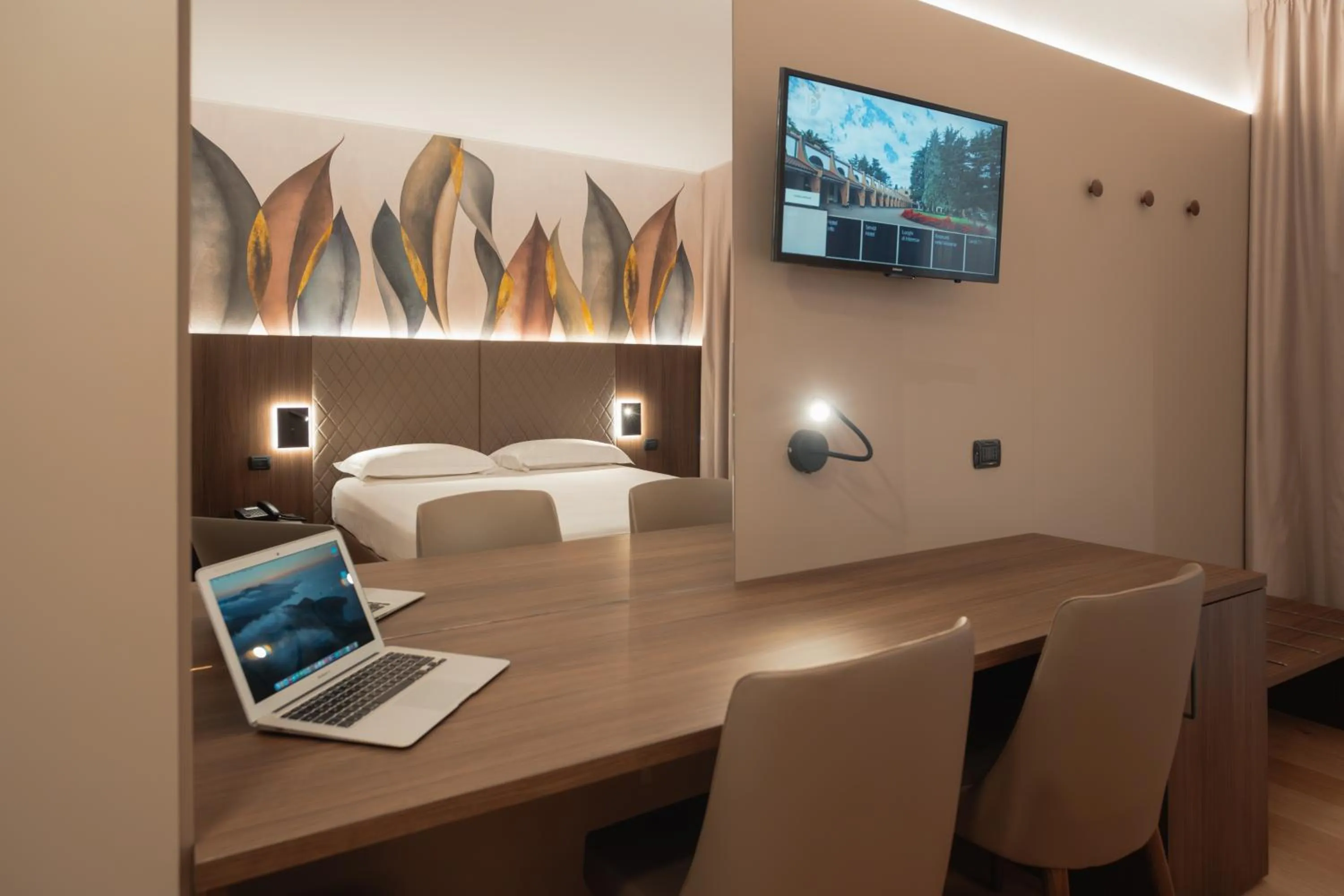 Bedroom, Bed in Hotel Pineta