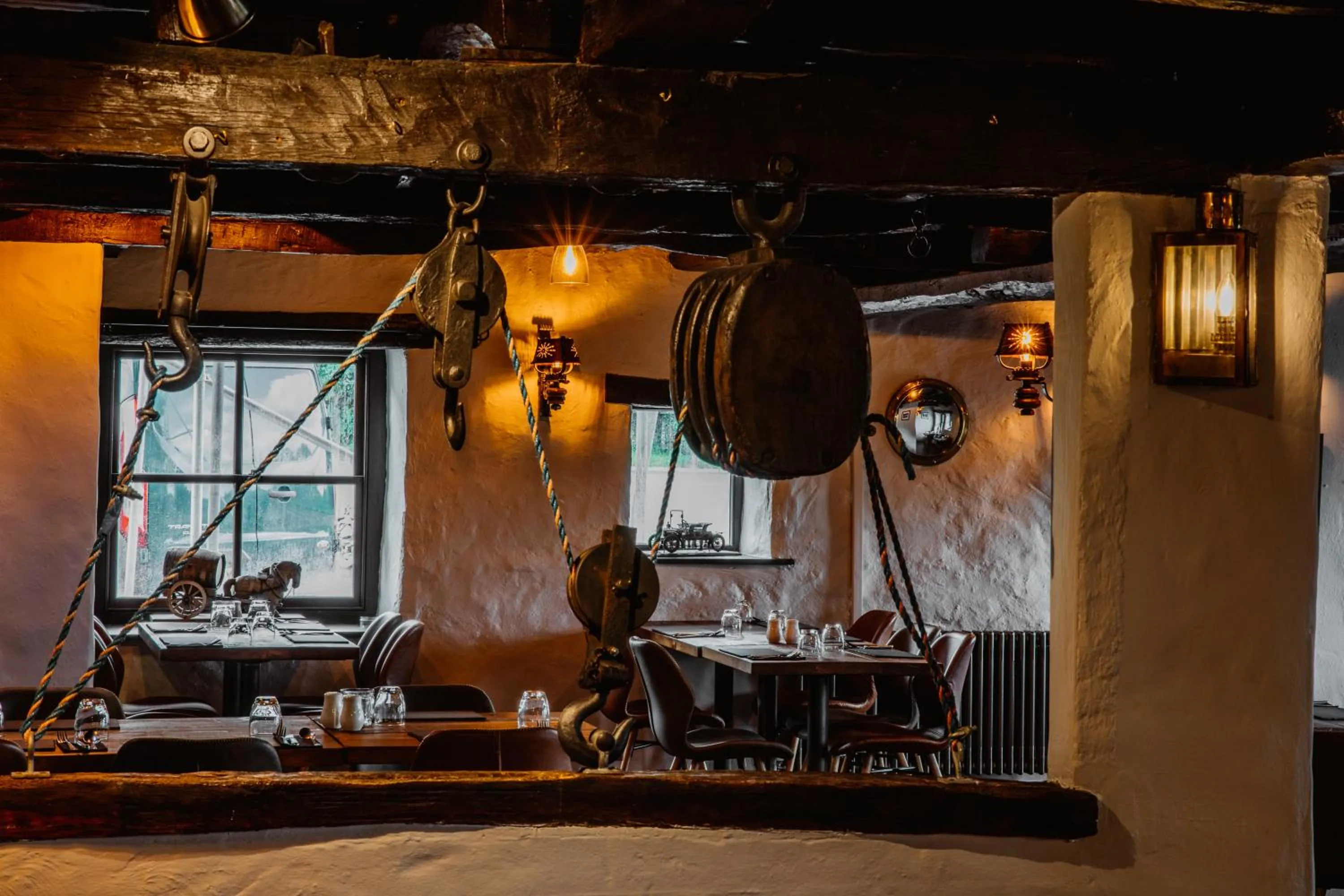 Restaurant/places to eat in The Crooklands, BW Signature Collection