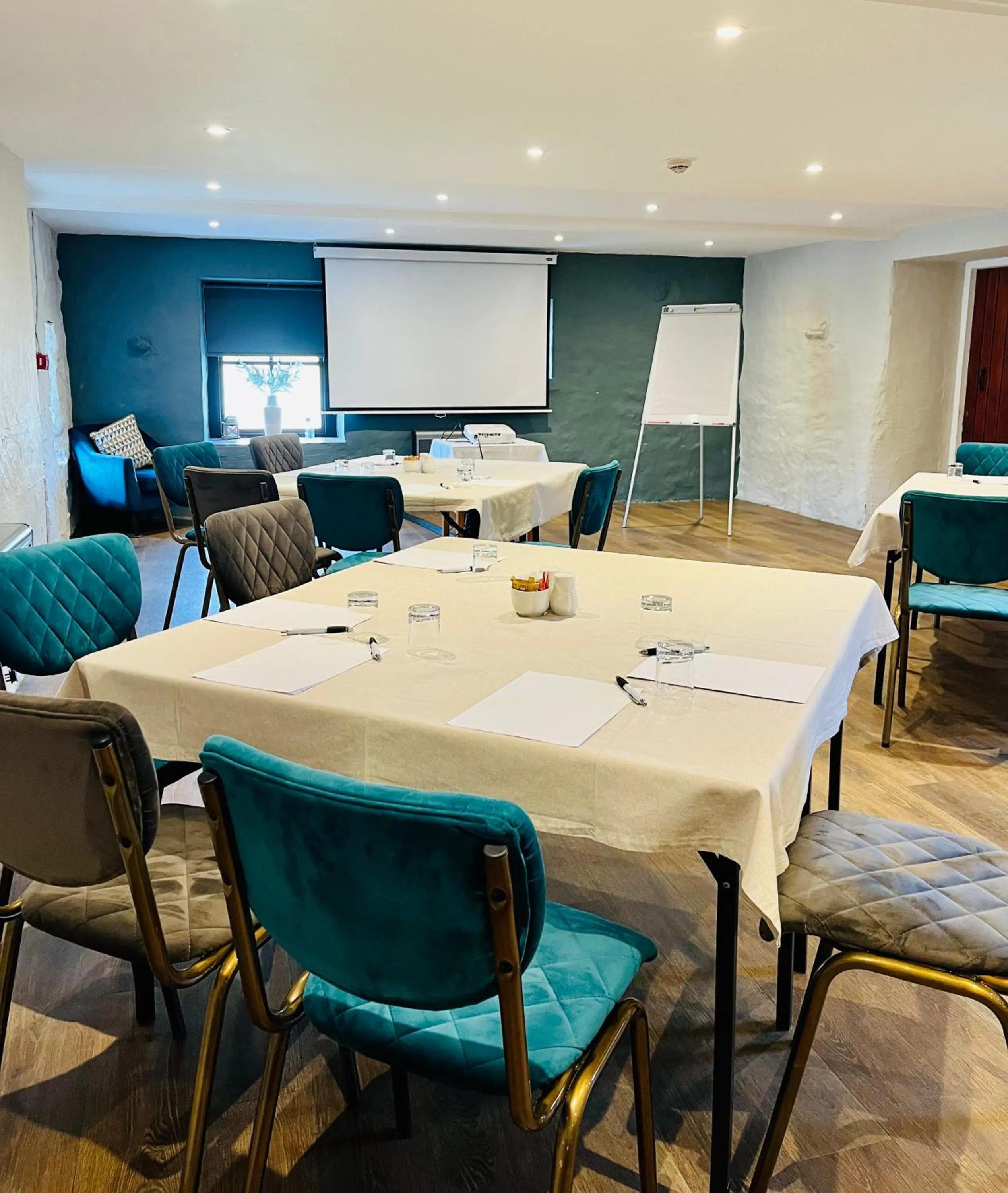 Meeting/conference room in The Crooklands, BW Signature Collection