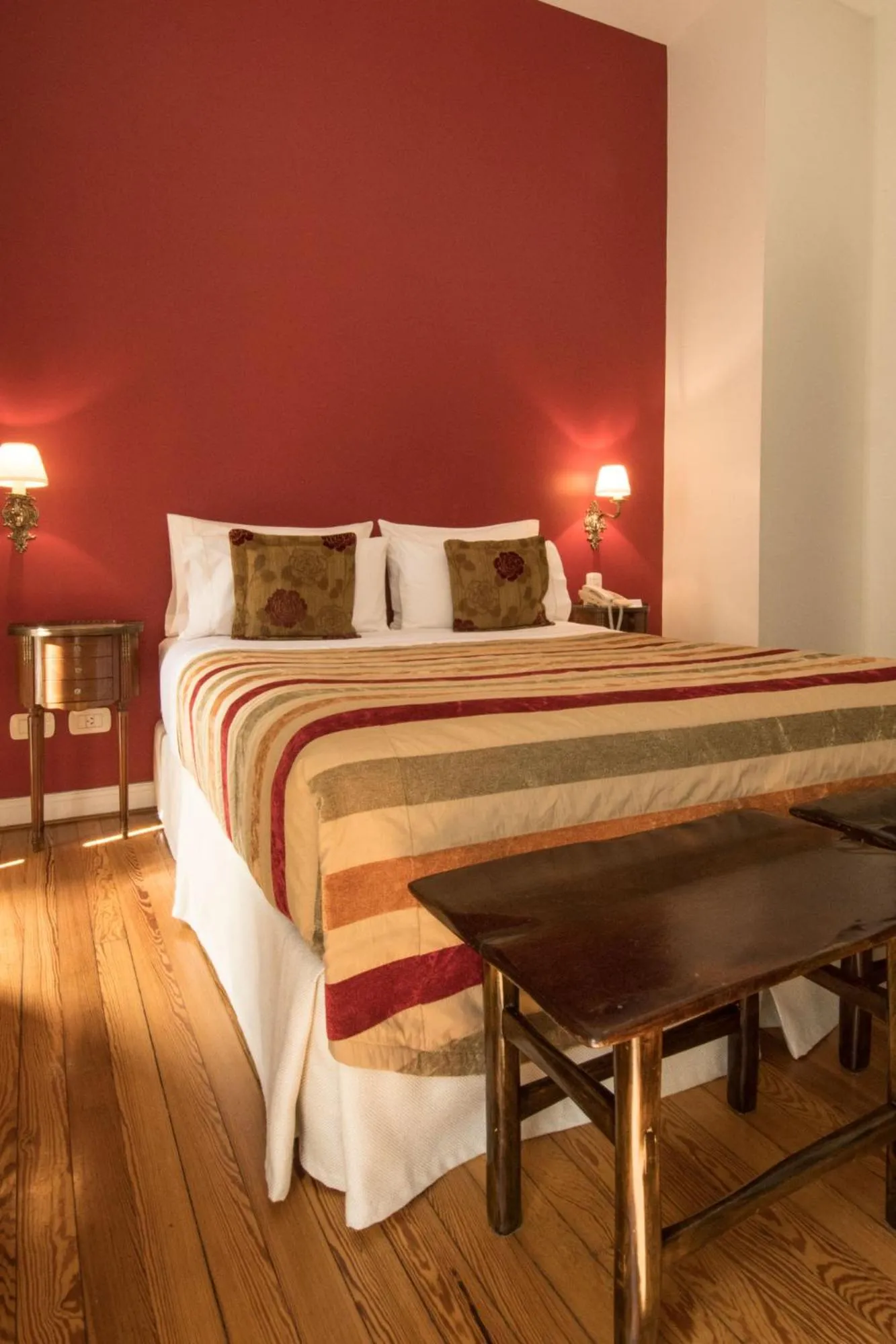 Photo of the whole room, Bed in Magnolia Hotel Boutique