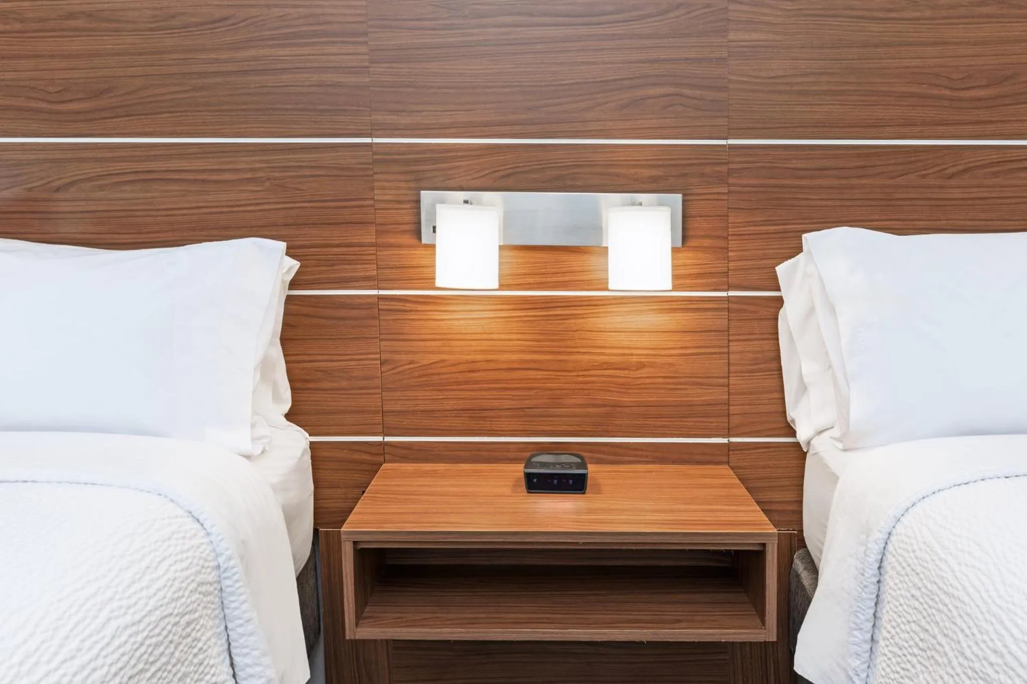 Photo of the whole room, Bed in Holiday Inn Express & Suites Del Rio by IHG