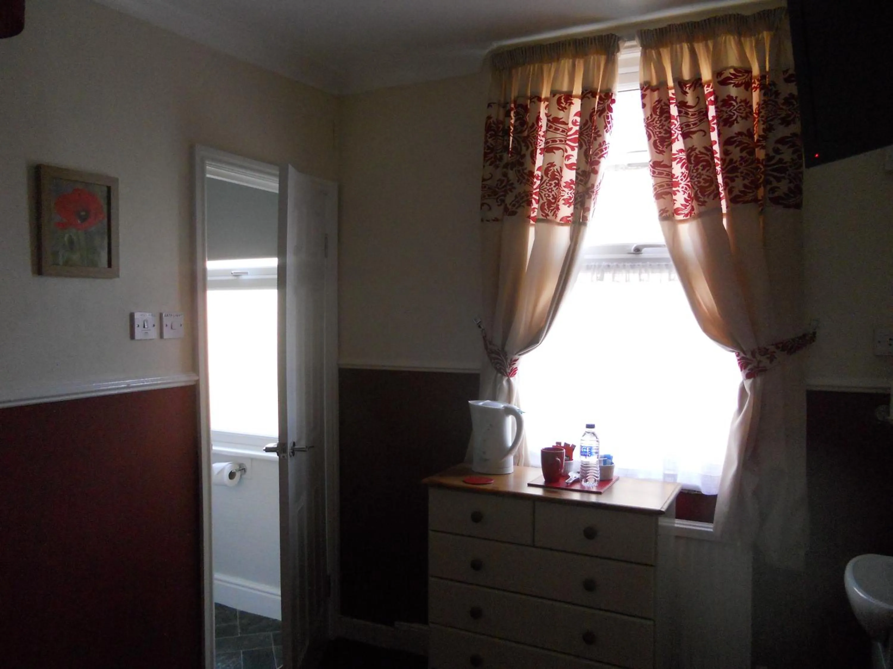 Bedroom in All Seasons Guest House