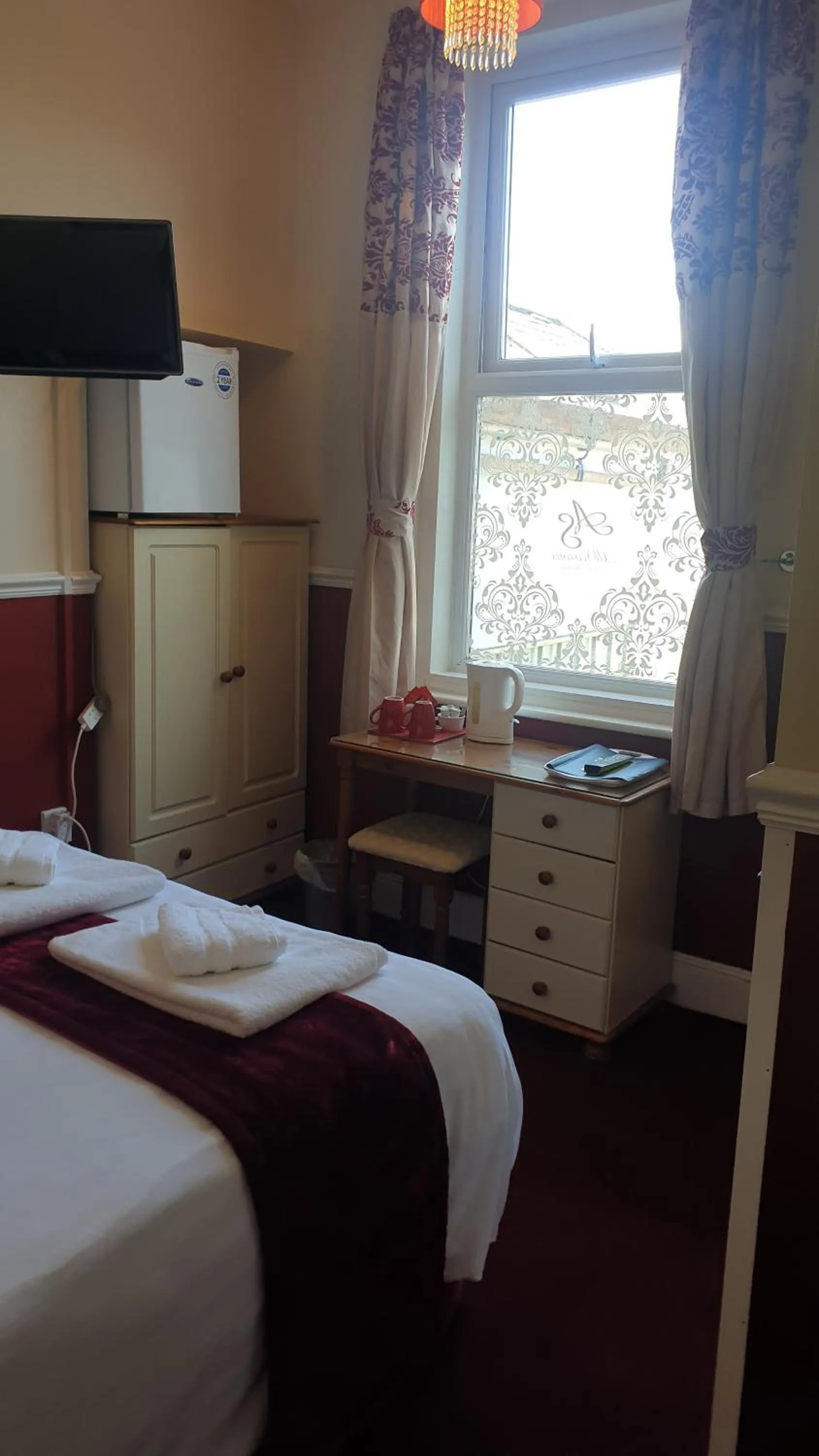 Photo of the whole room, Bed in All Seasons Guest House