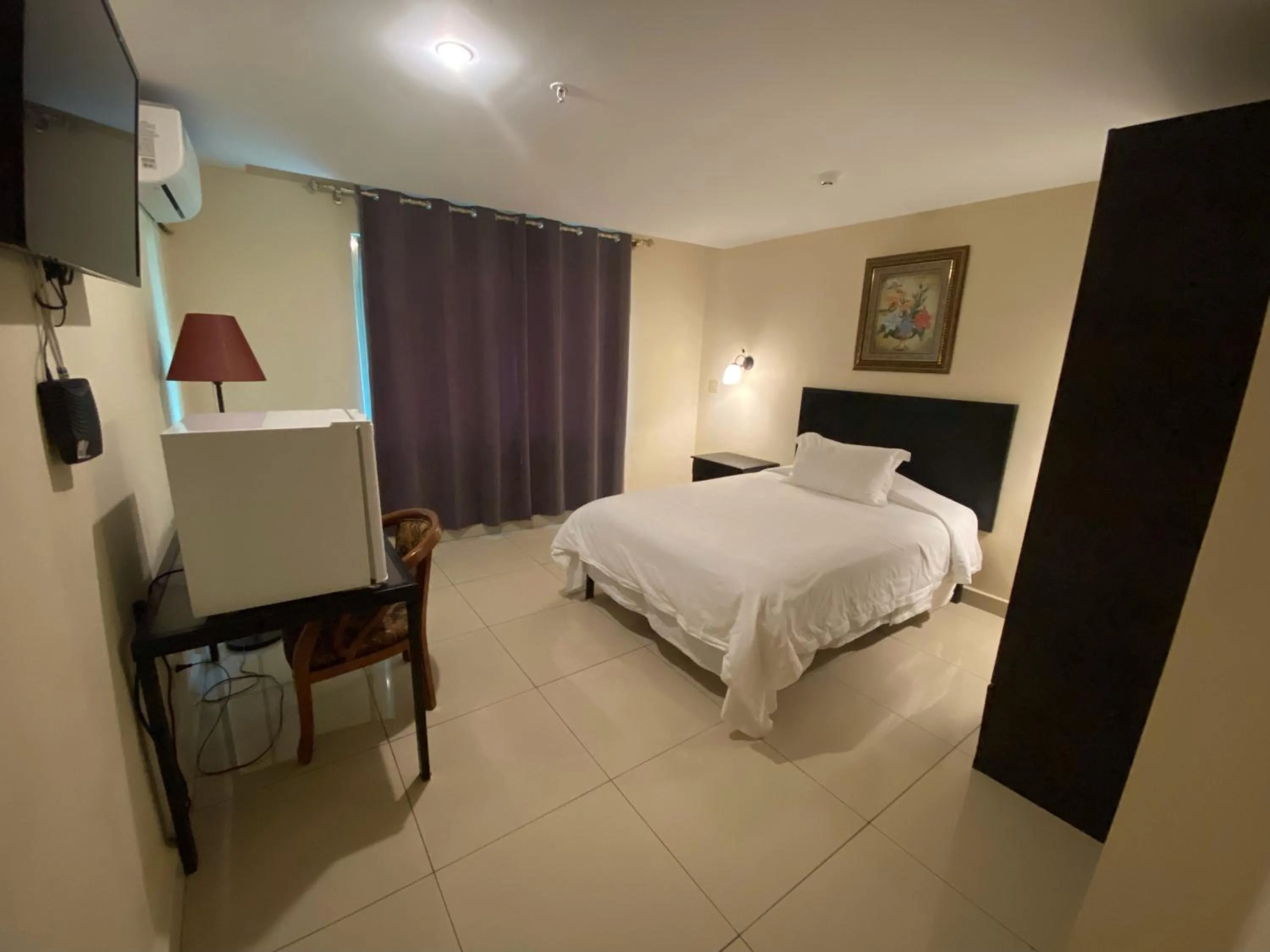 Bed in Hotel F Sur Inn