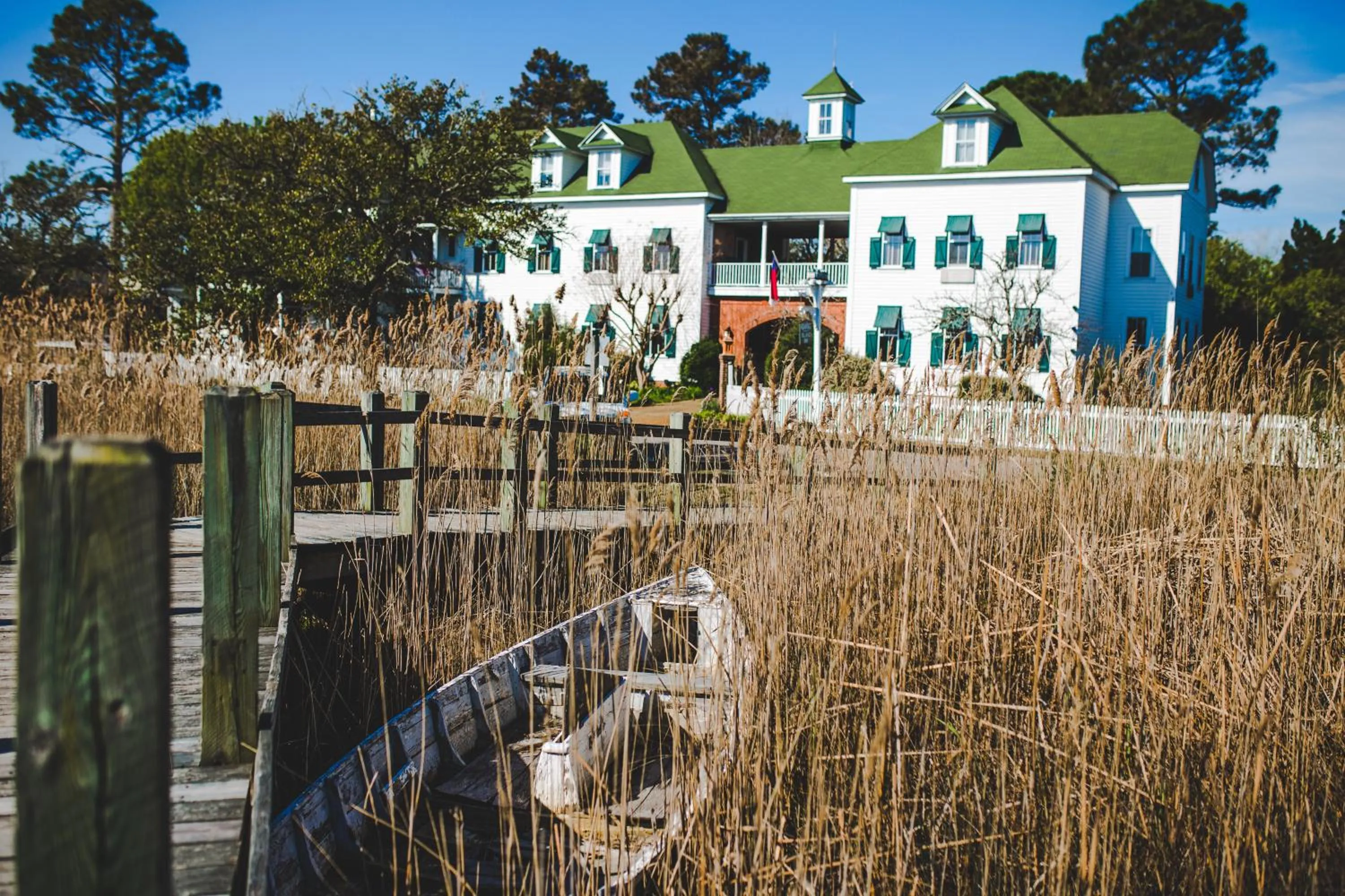 Property building in Roanoke Island Inn