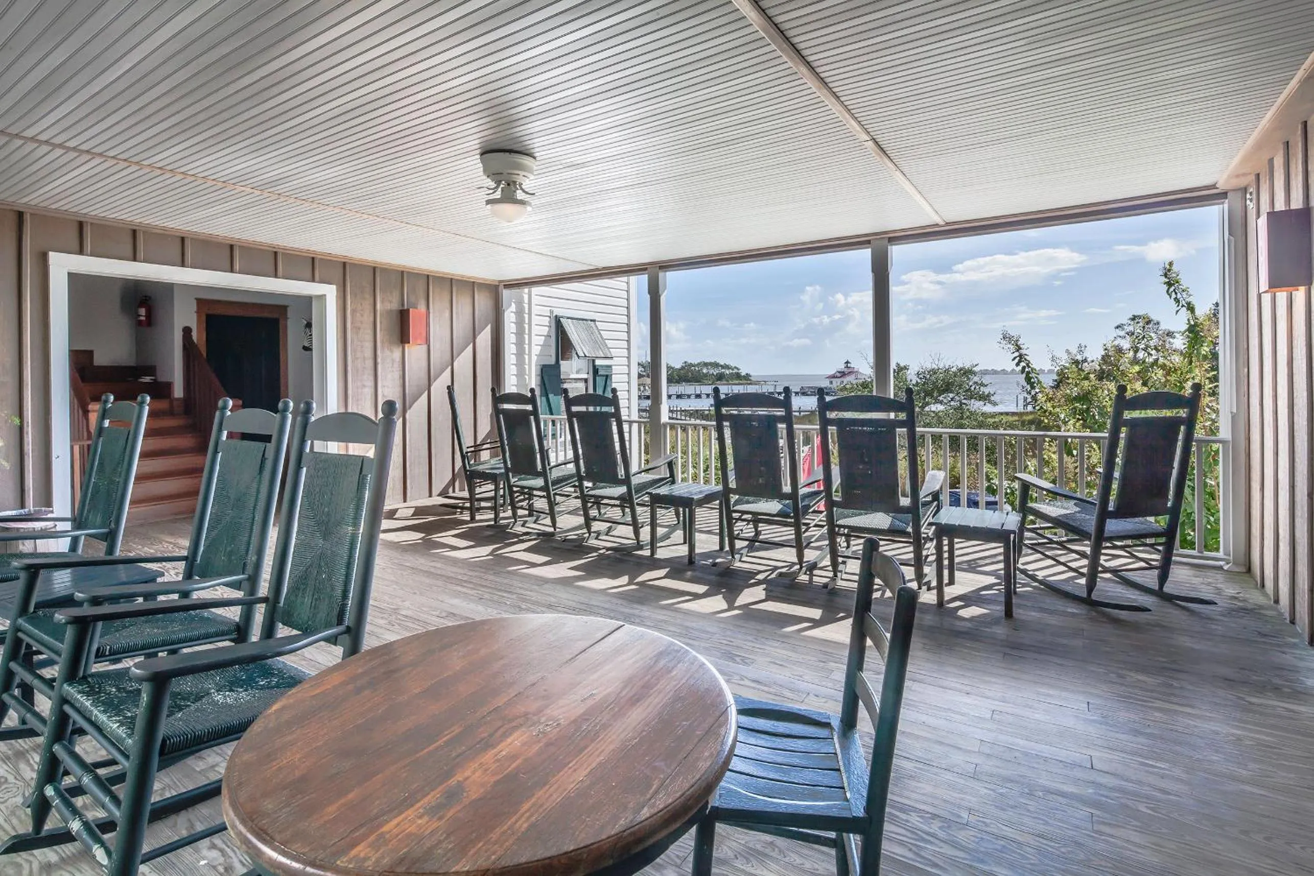 Balcony/Terrace in Roanoke Island Inn