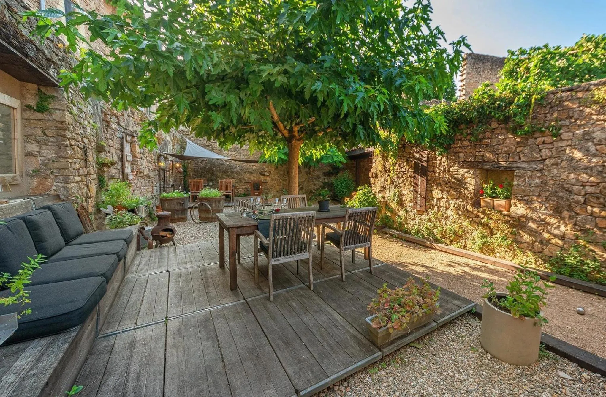 Garden in La Maison au Puits