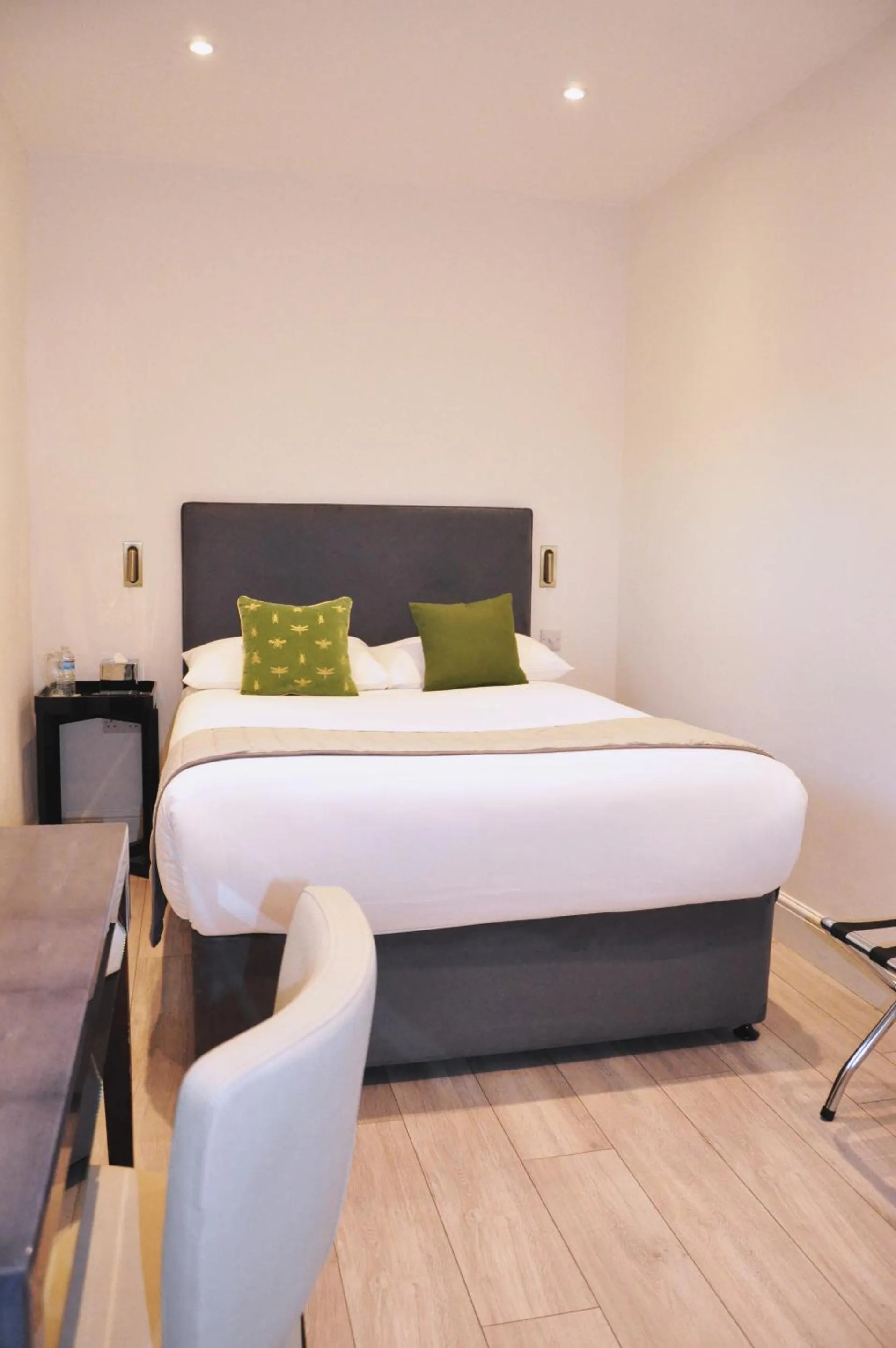 Bedroom, Bed in NAP Barnet